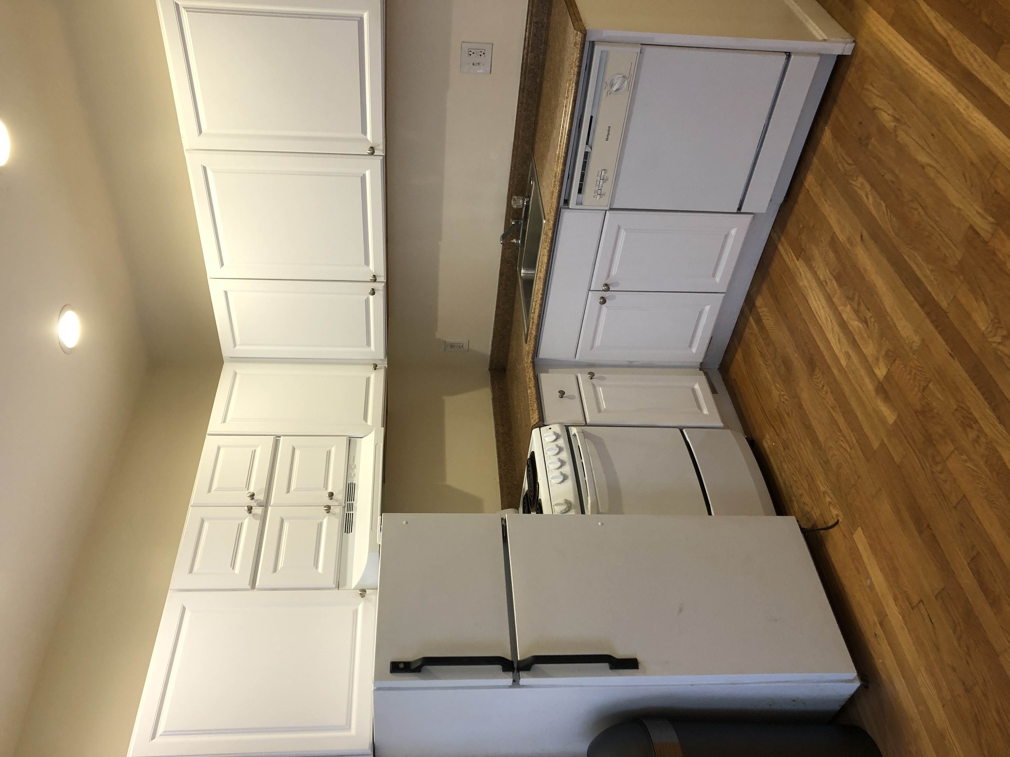 2 bed, 1 bath apartment for rent at 26 Phillips St Unit 1, Beacon Hill — photo 1 of 5