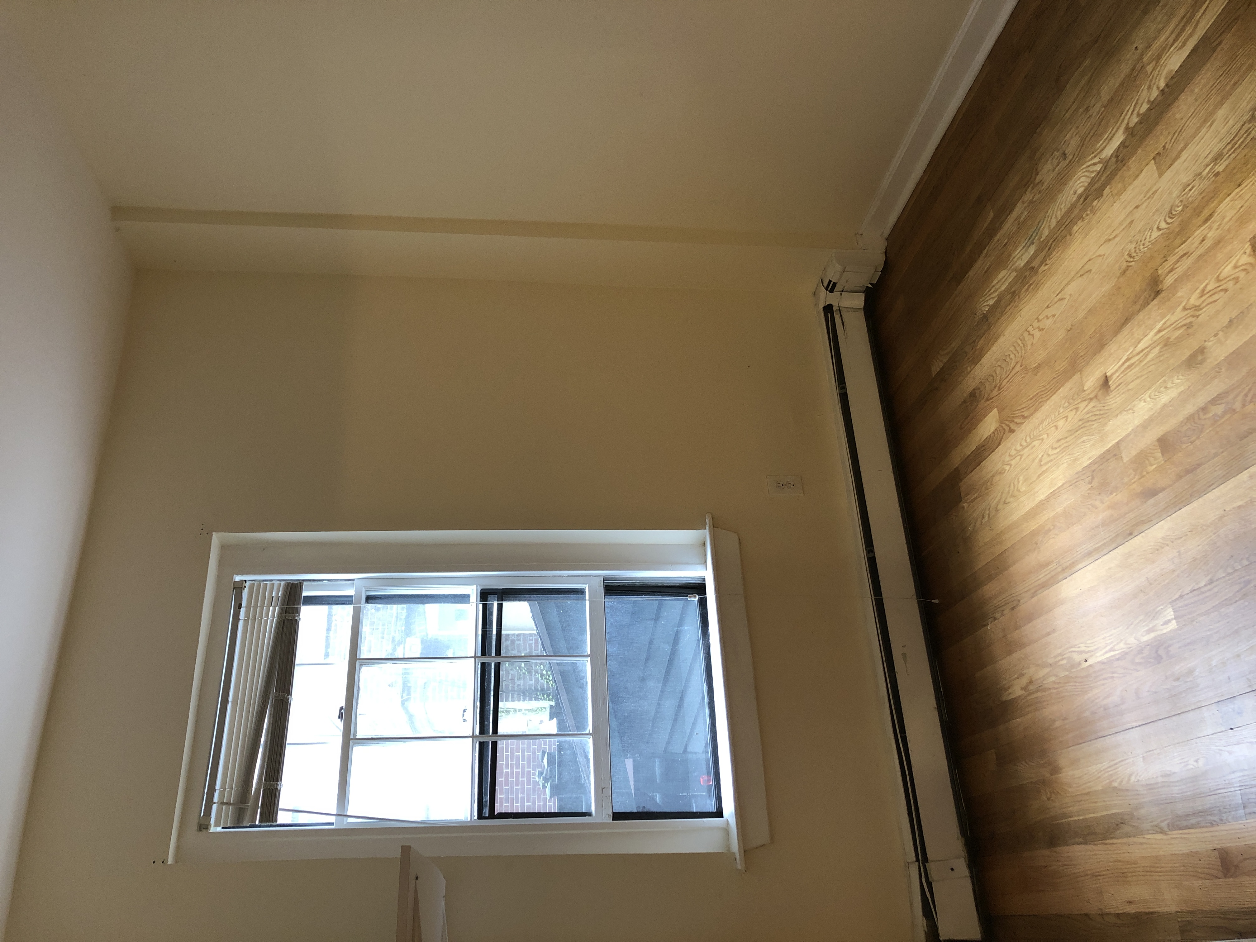 2 bed, 1 bath apartment for rent at 26 Phillips St Unit 1, Beacon Hill — photo 4 of 5