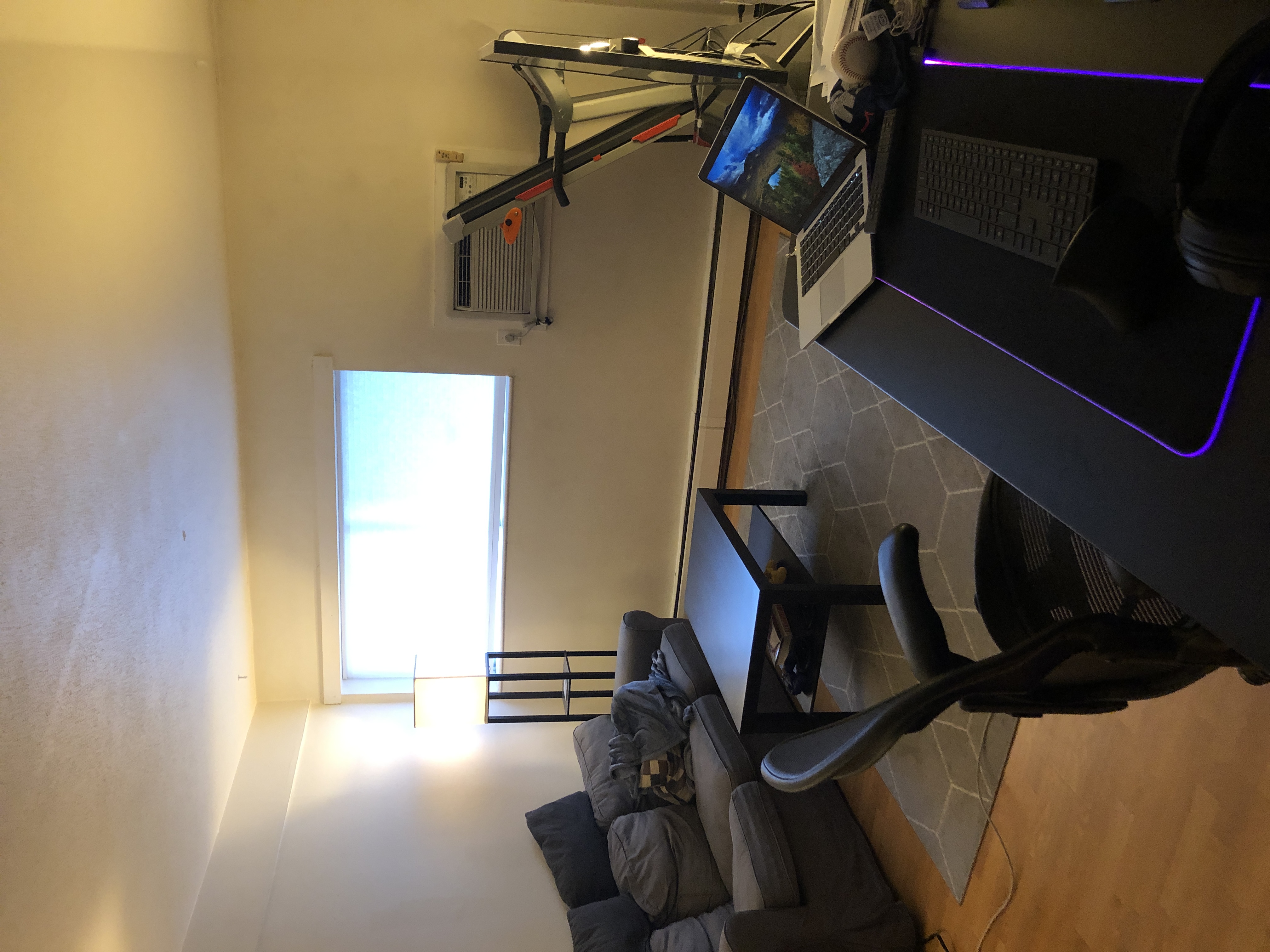 2 bed, 1 bath apartment for rent at 140 Kenrick St Unit 1, Brighton