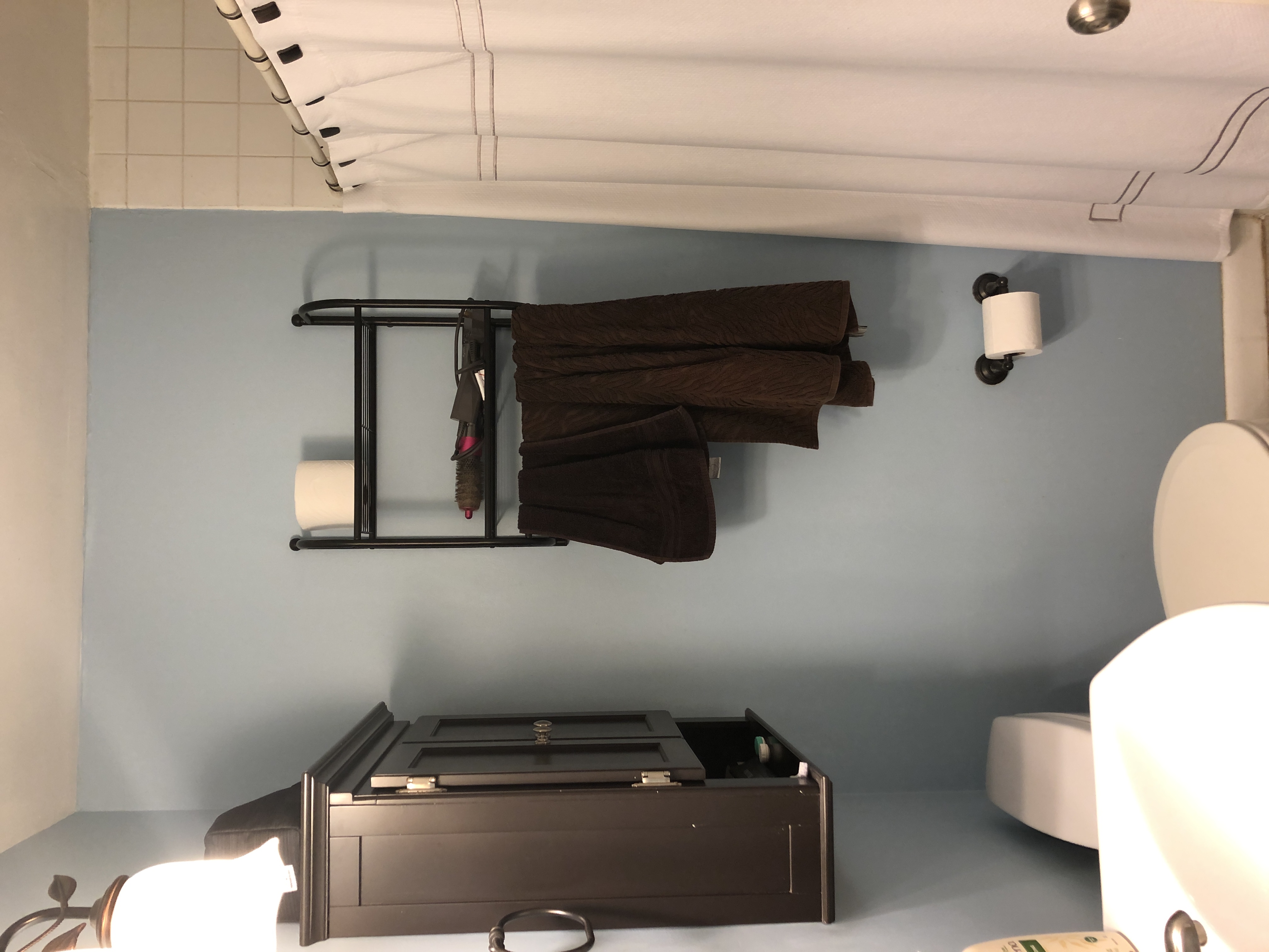 2 bed, 1 bath apartment for rent at 140 Kenrick St Unit 3, Brighton — photo 3 of 10