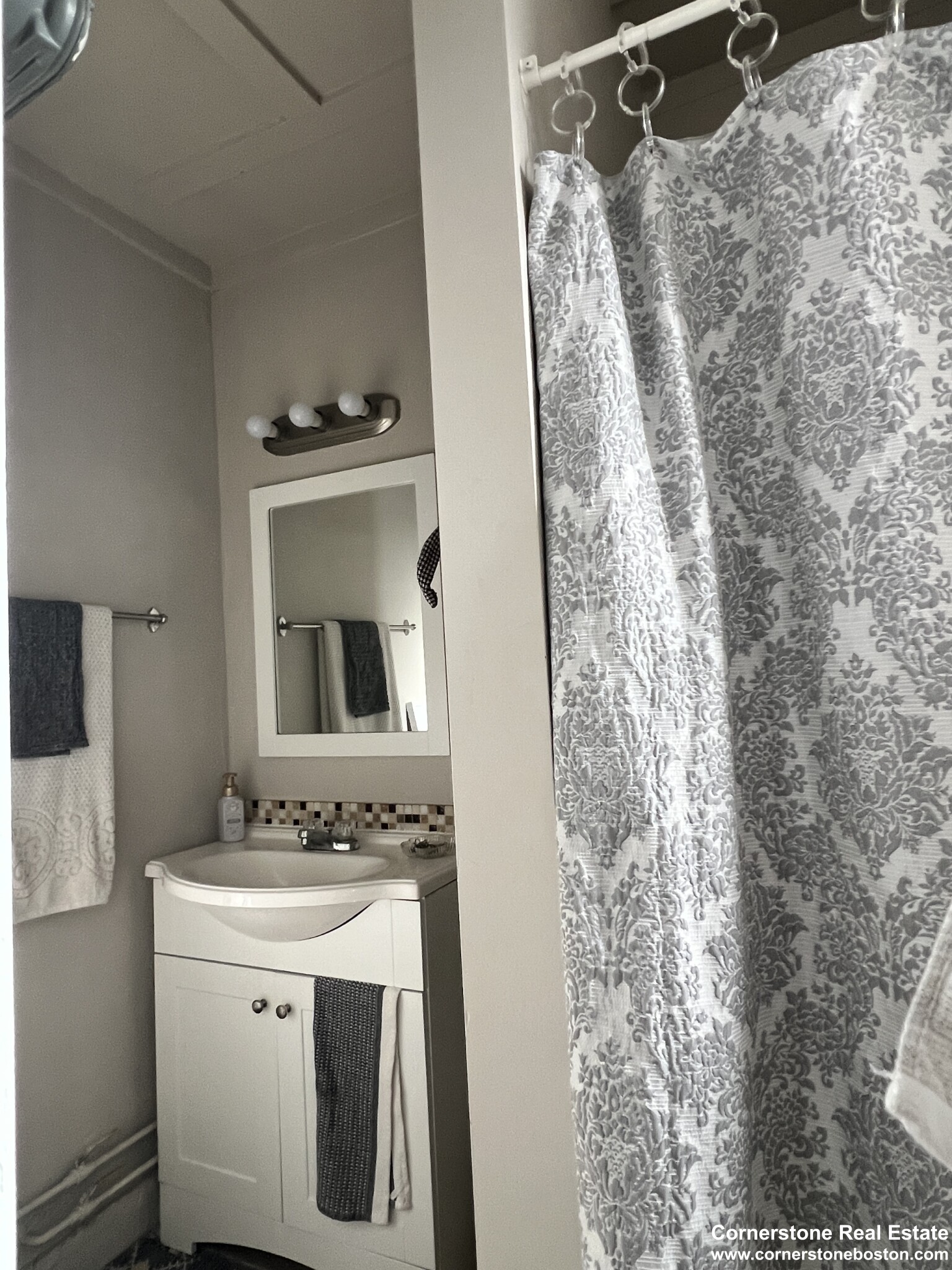 65 Burbank St, Fenway