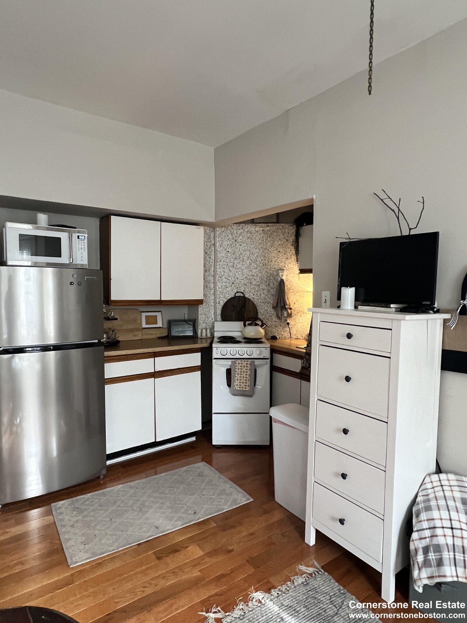 65 Burbank St, Fenway