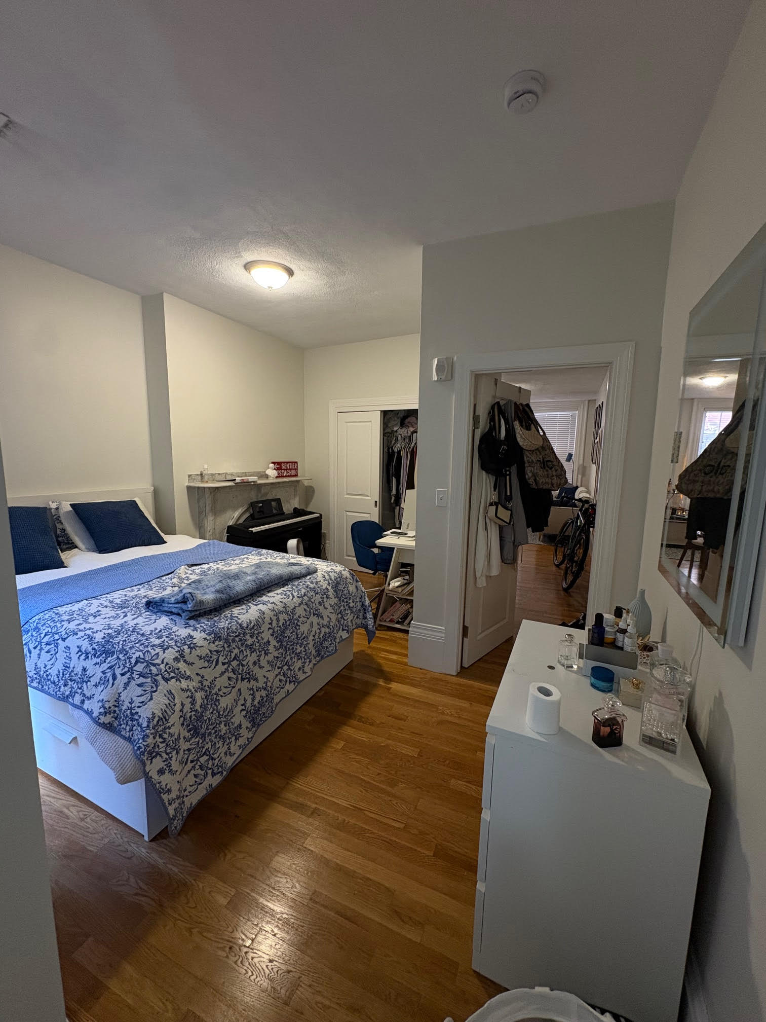 Photos of apartment on West Cedar St.,Boston MA 02114