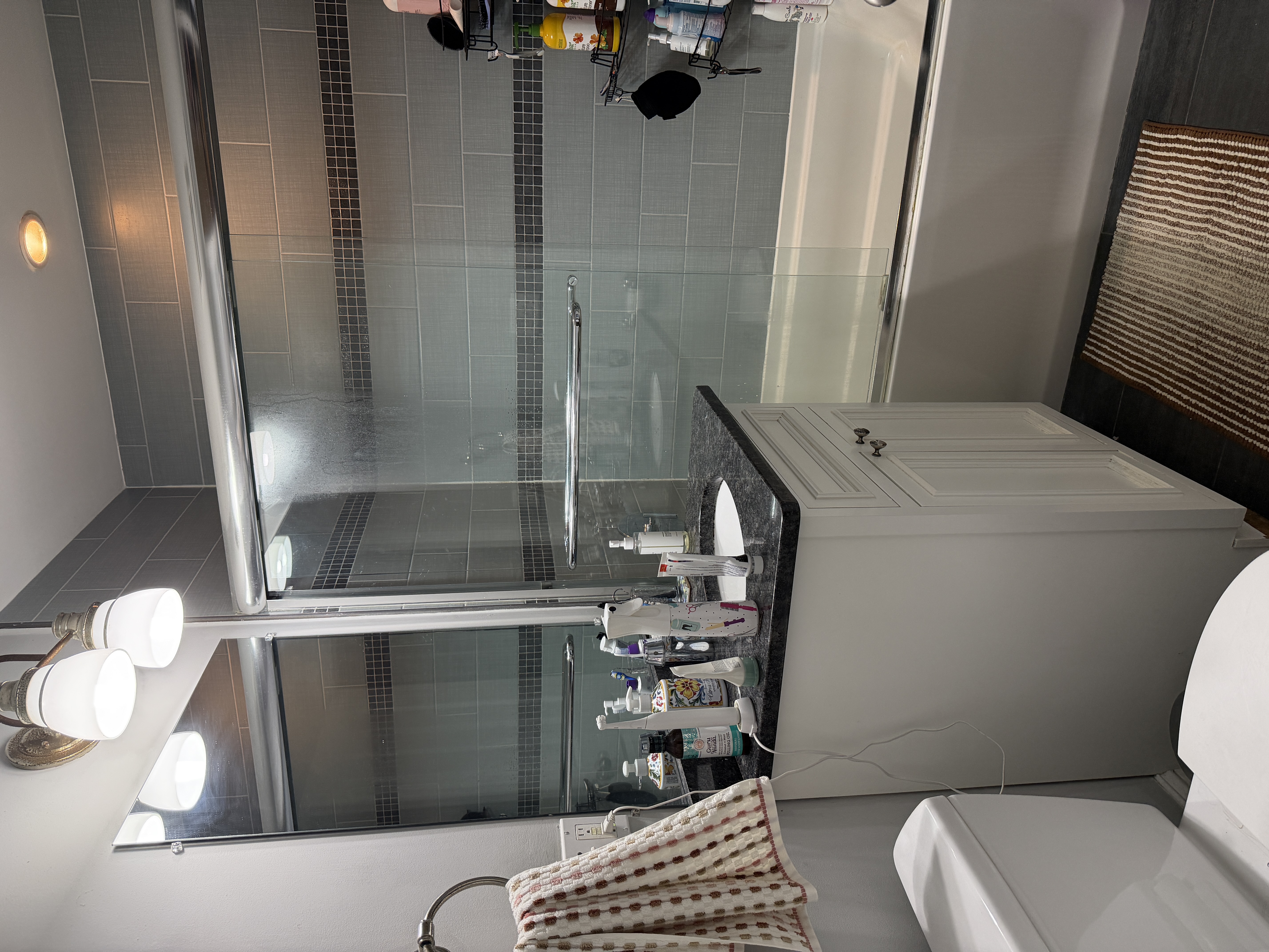 Photos of apartment on Hillside St.,Boston MA 02120