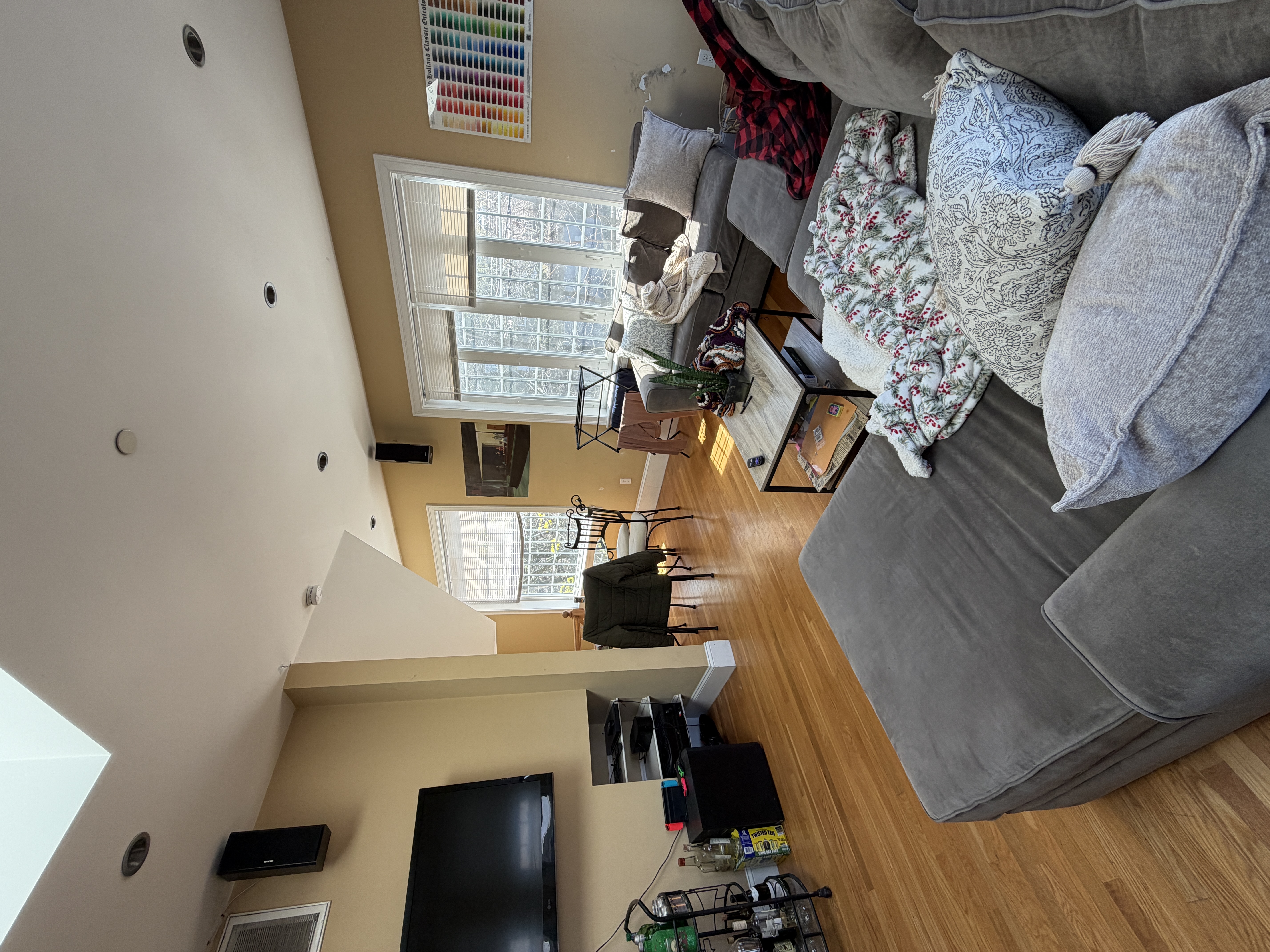 Photos of apartment on Hillside St.,Boston MA 02120