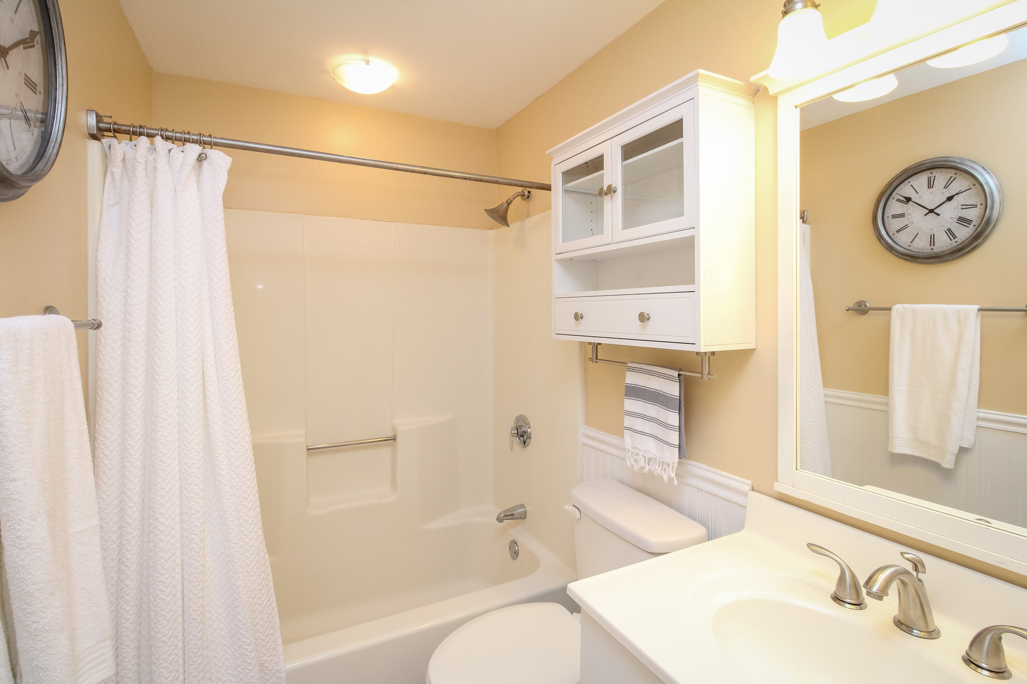 Photos of apartment on West 6th St.,Boston MA 02127