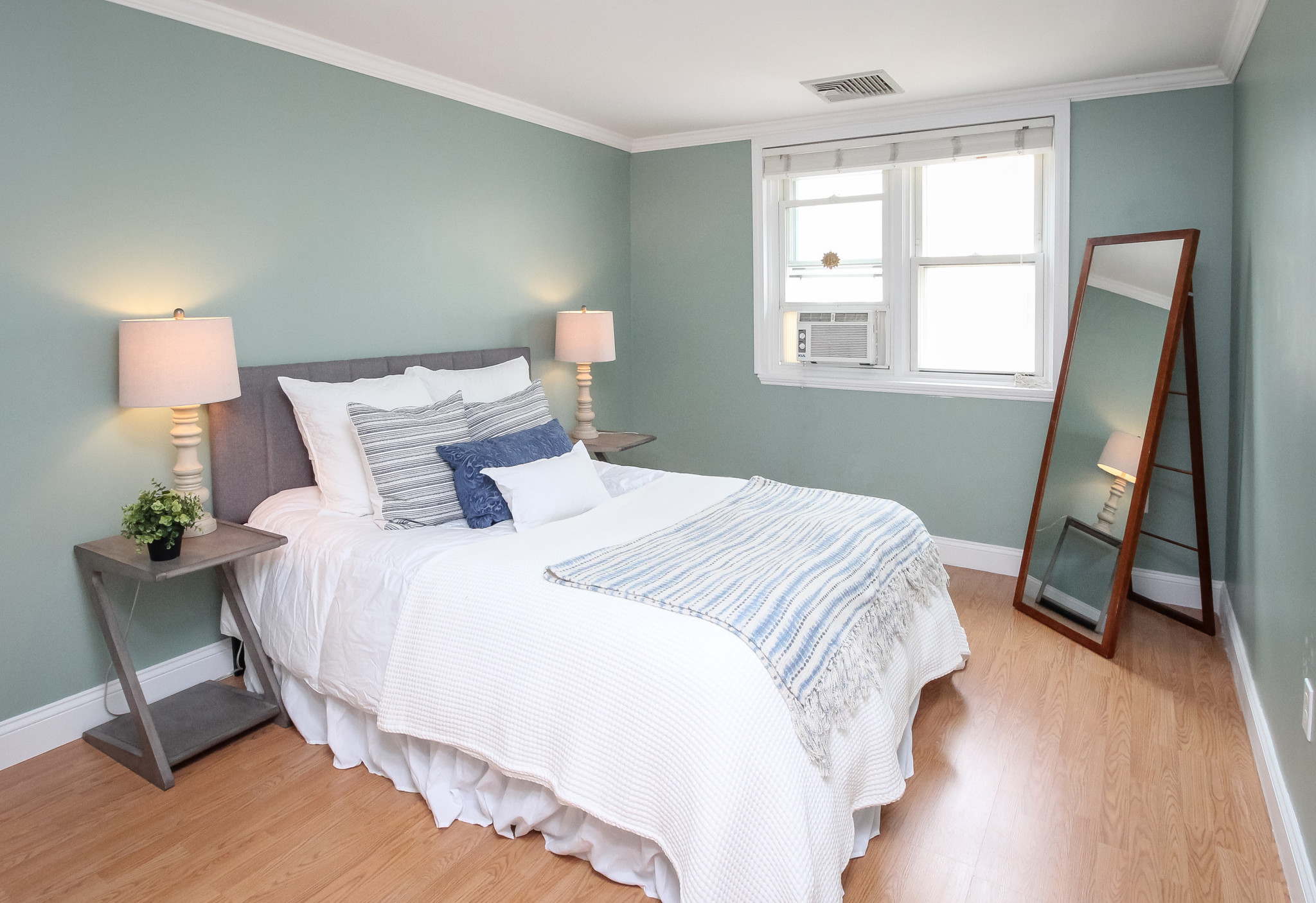 Photos of apartment on West 6th St.,Boston MA 02127