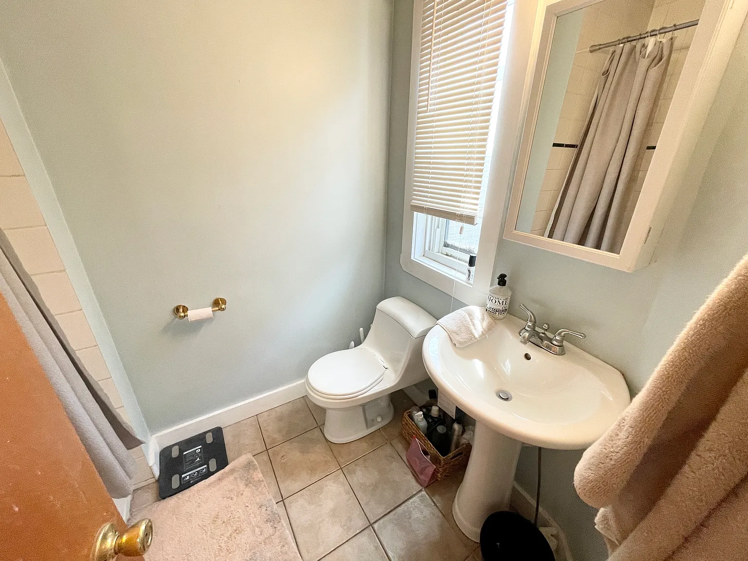 Photos of apartment on Ward St.,Boston MA 02127