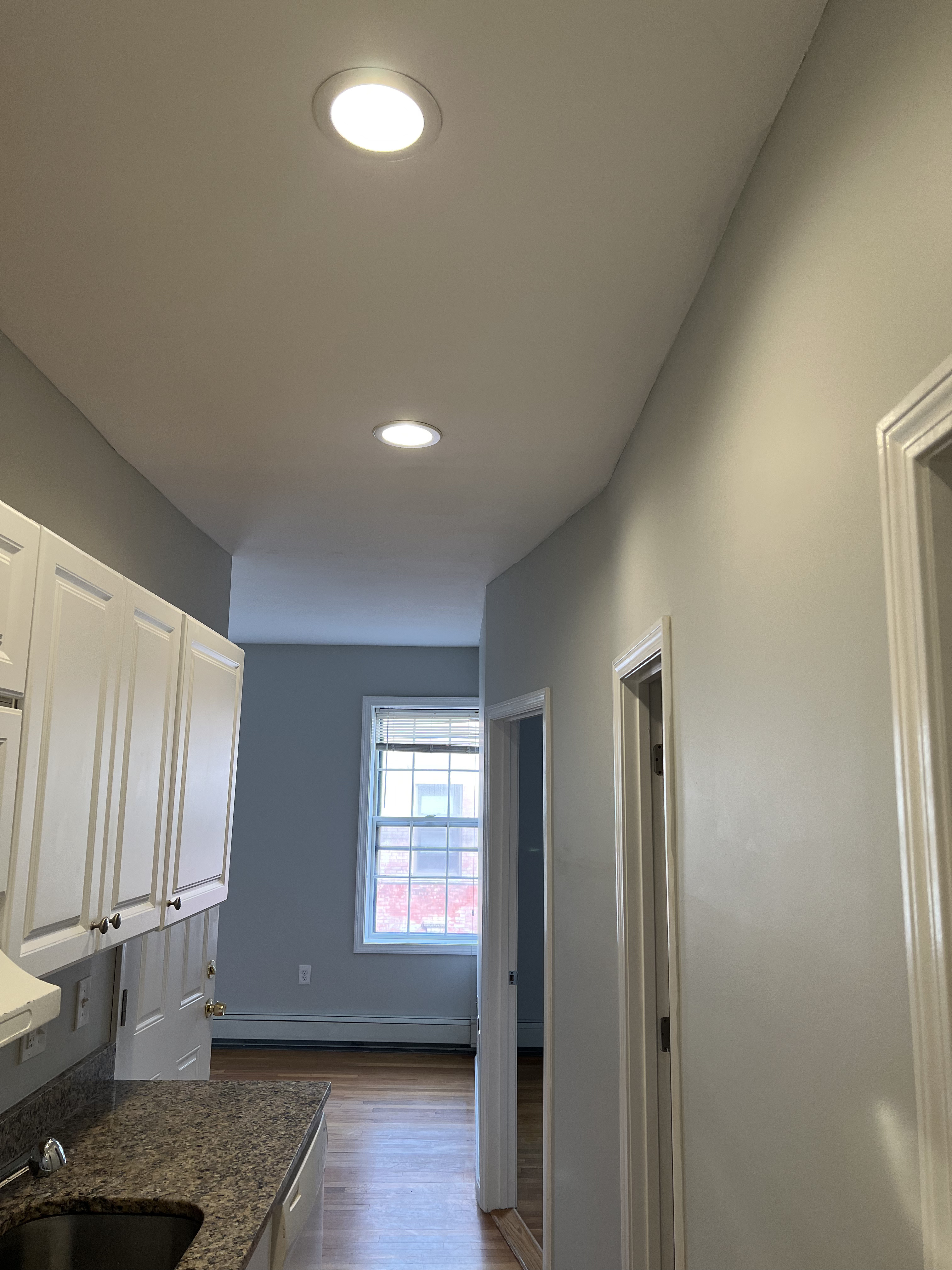 28 Phillips St. — Beacon Hill
