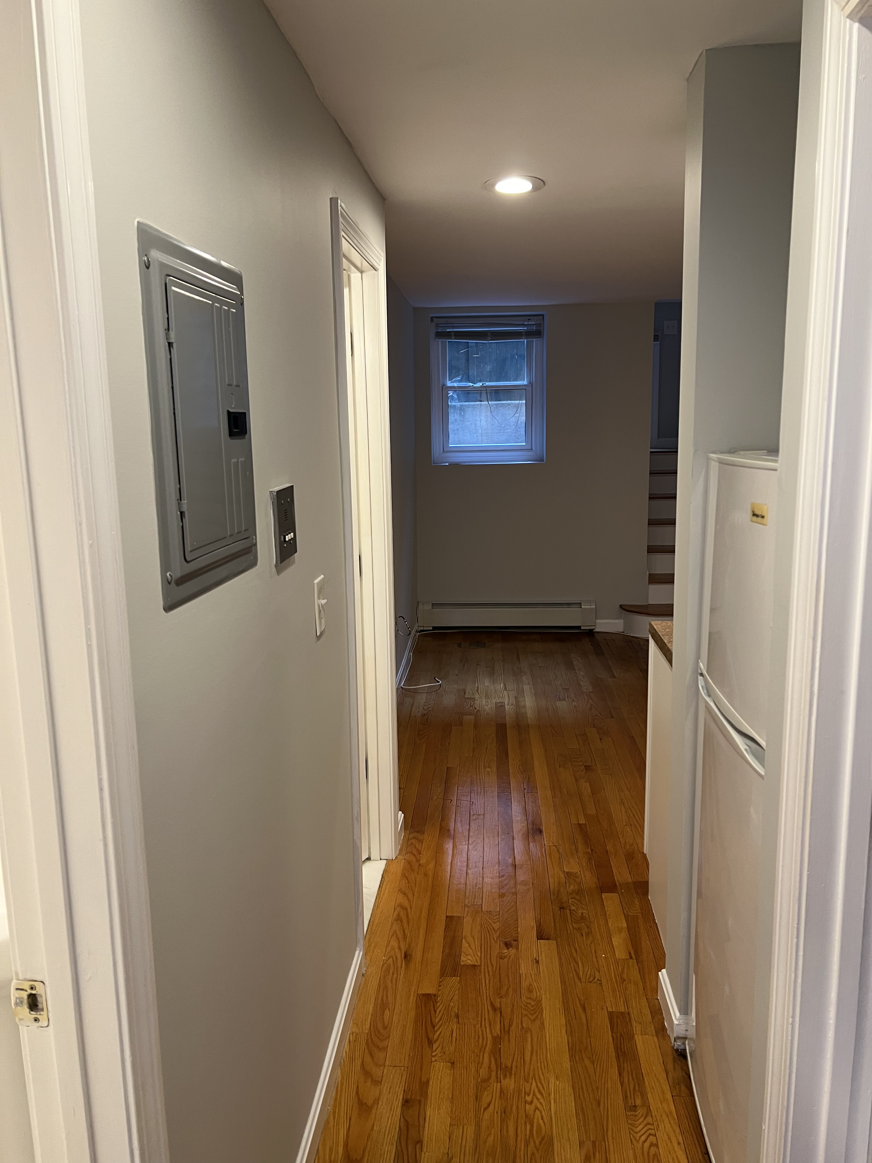 28 Phillips St. — Beacon Hill