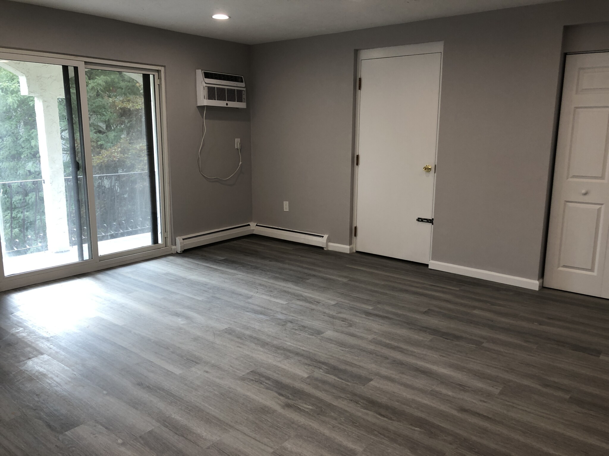 210 Fellsview Ter, Stoneham