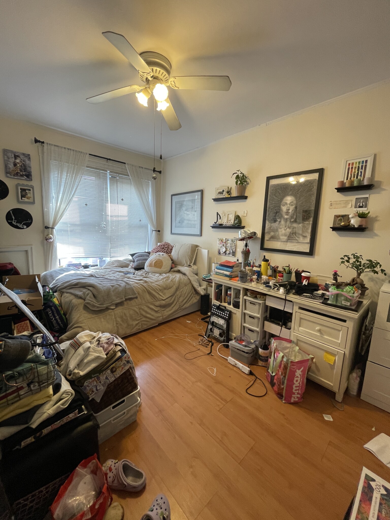 Photos of apartment on Shawmut Ave.,Boston MA 