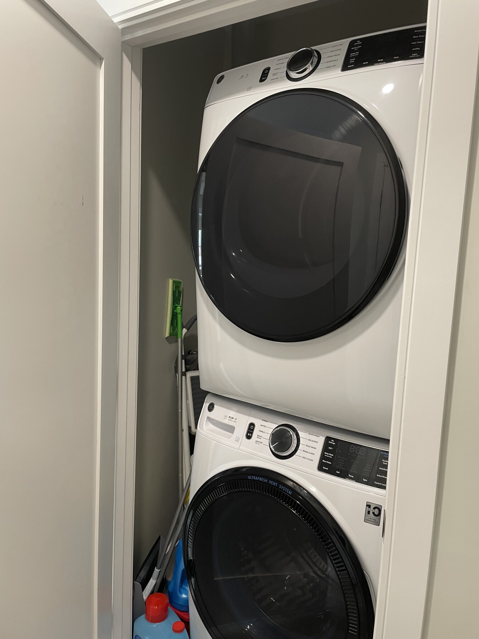 200 Old Colony Ave, South Boston