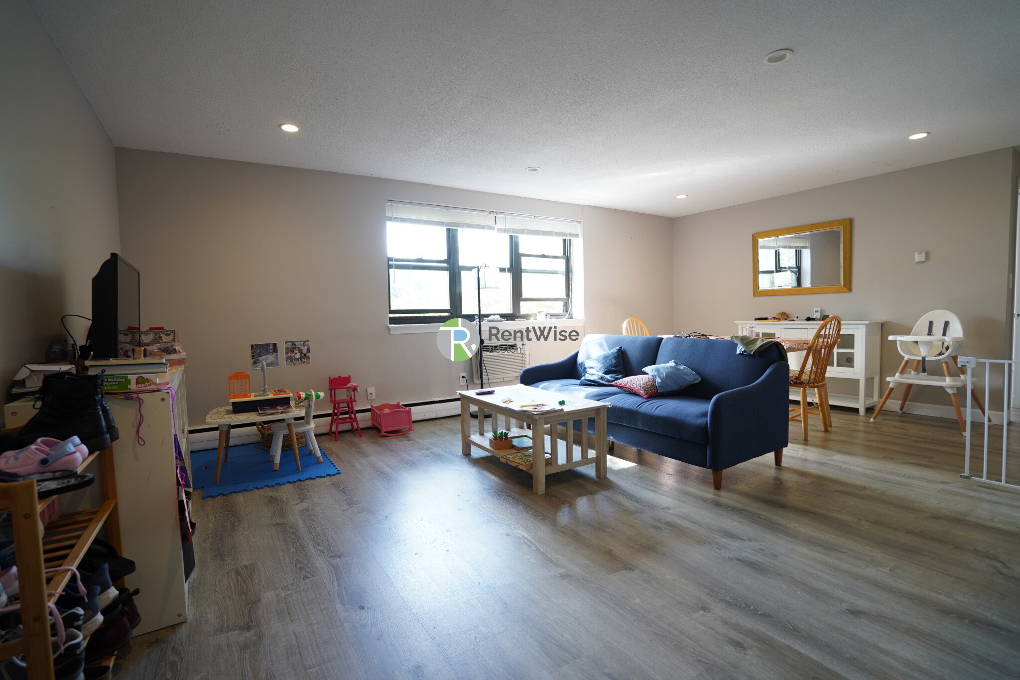 77 Mason Ter., Brookline, MA - 3,195 USD/ month