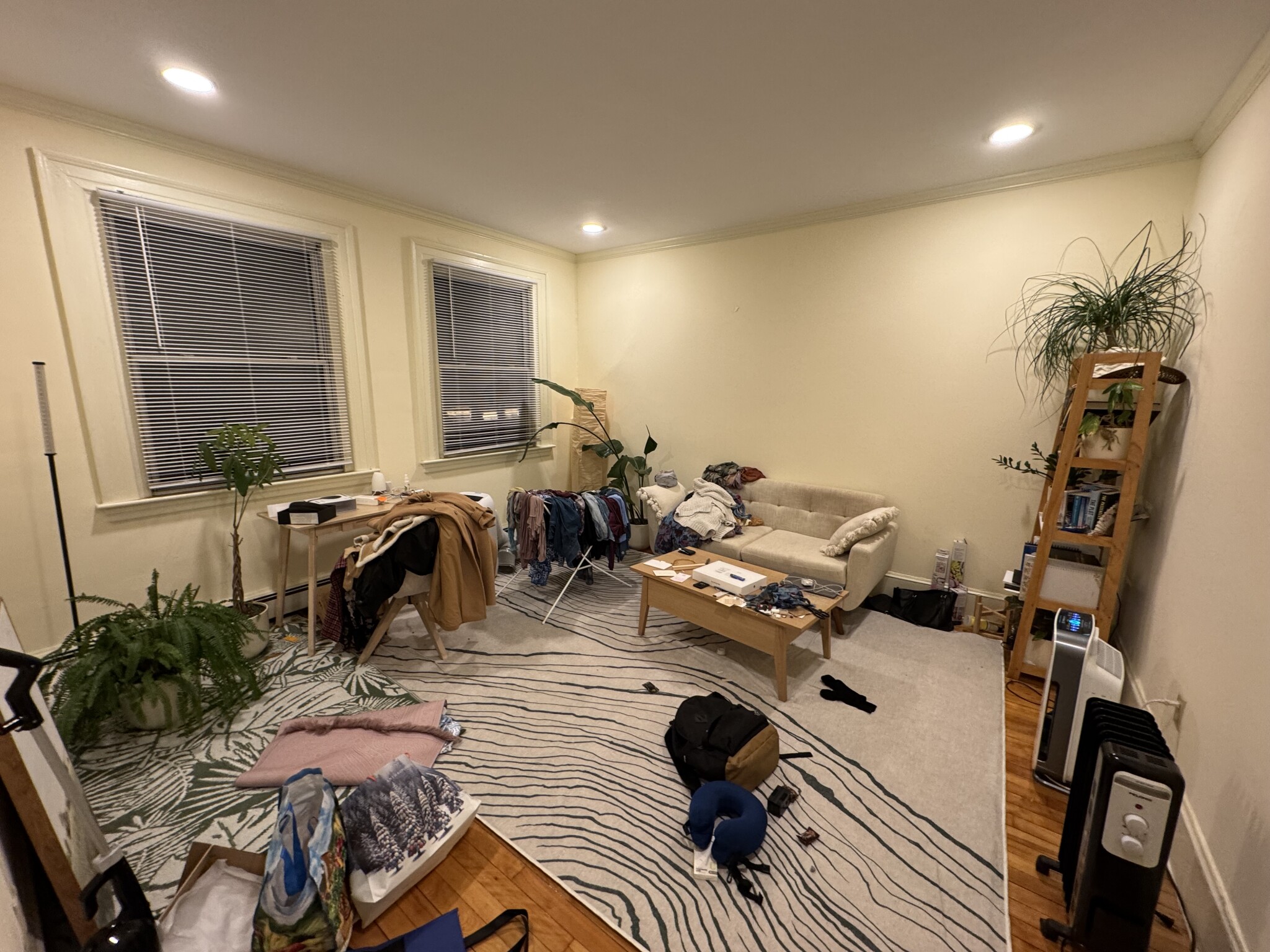 457 Centre St. - 2,450USD / month