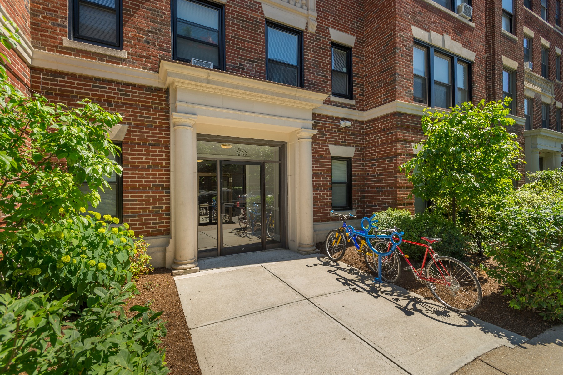 1 bed, 1 bath apartment for rent at 74 Brainerd Rd Unit 4, Allston — photo 19 of 19