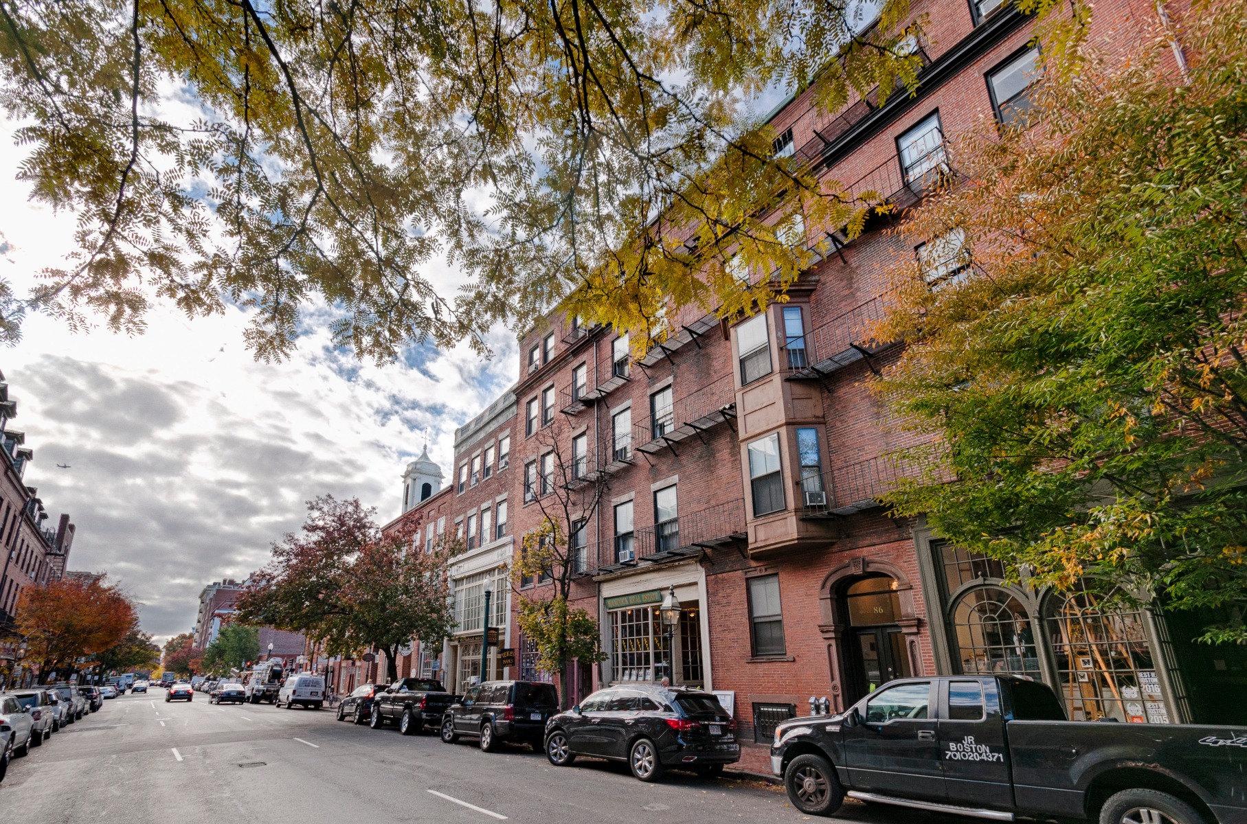 86 Charles St, Beacon Hill