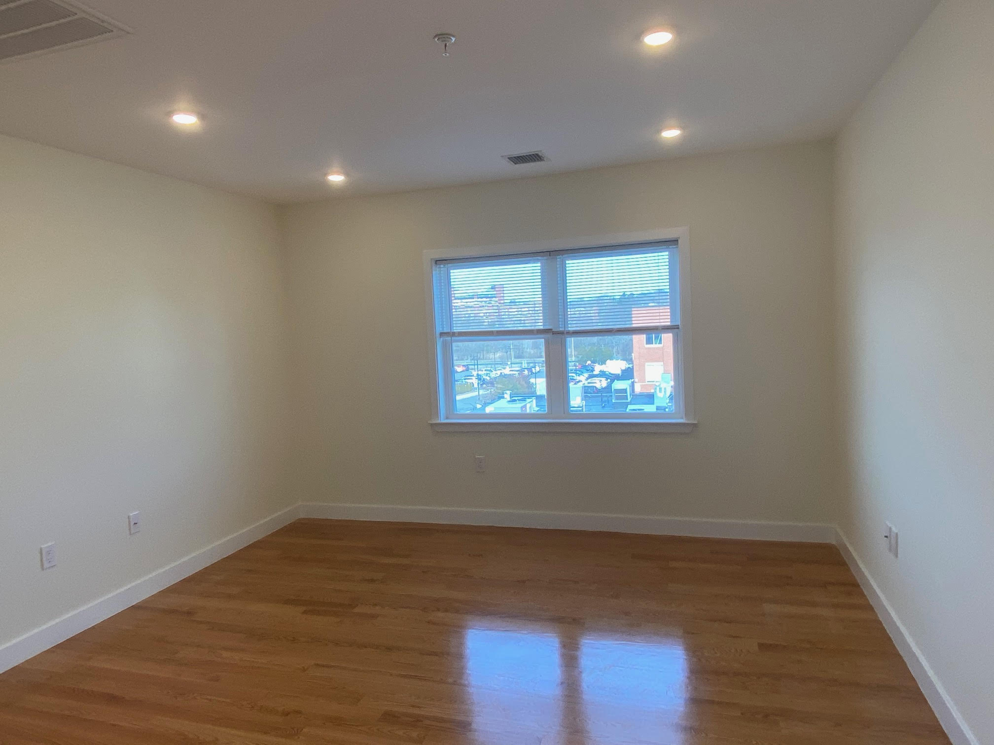 3 bed, 1 bath apartment for rent at 17 Kelley Ct Unit 3, Brighton — photo 8 of 23