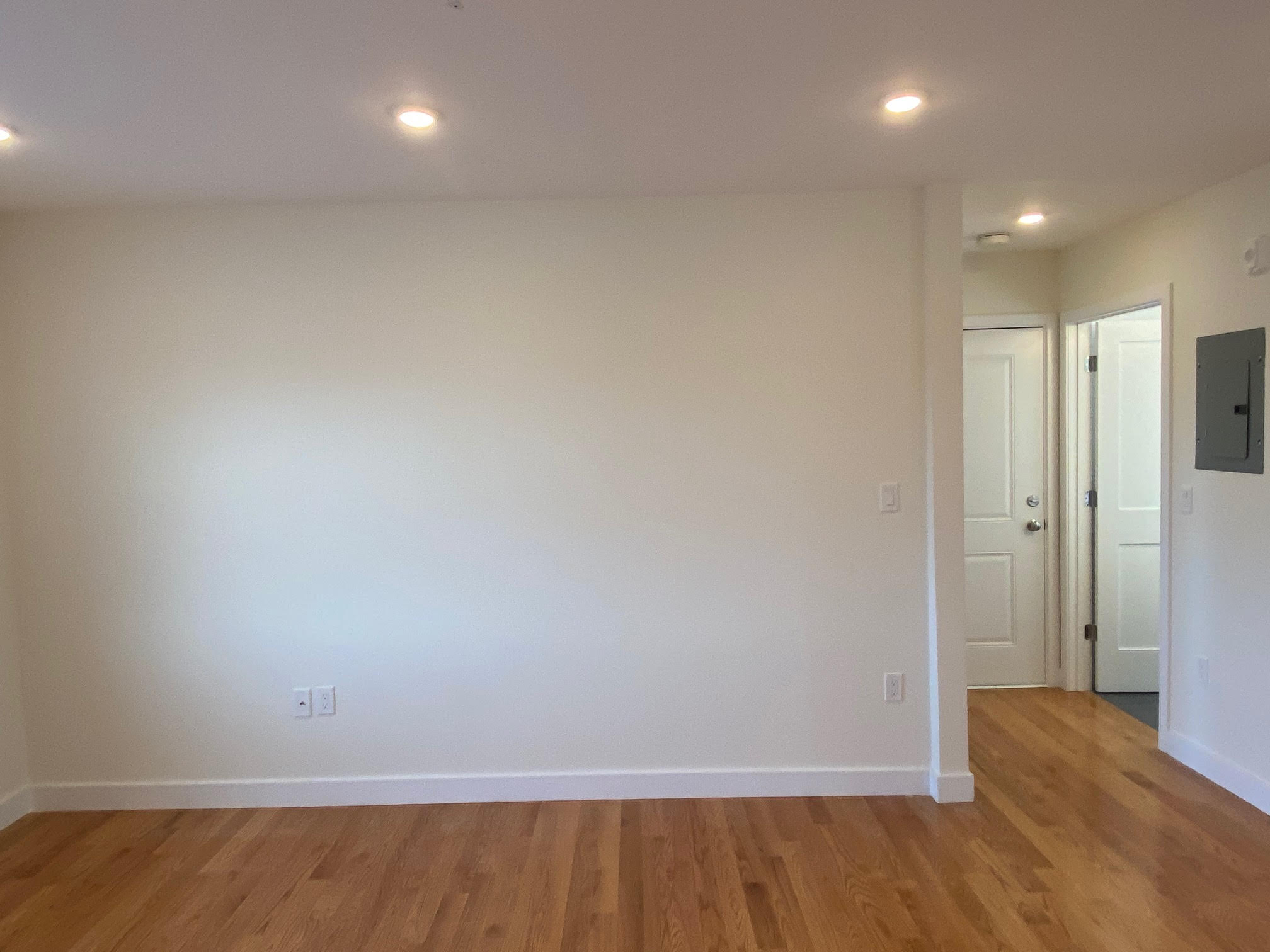 3 bed, 1 bath apartment for rent at 17 Kelley Ct Unit 3, Brighton — photo 9 of 23