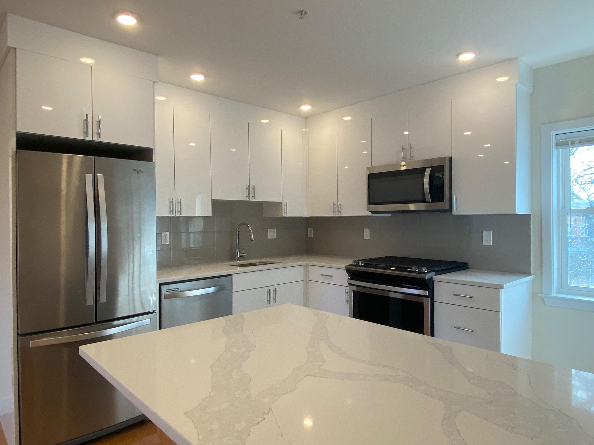 3 bed, 1 bath apartment for rent at 17 Kelley Ct Unit 3, Brighton