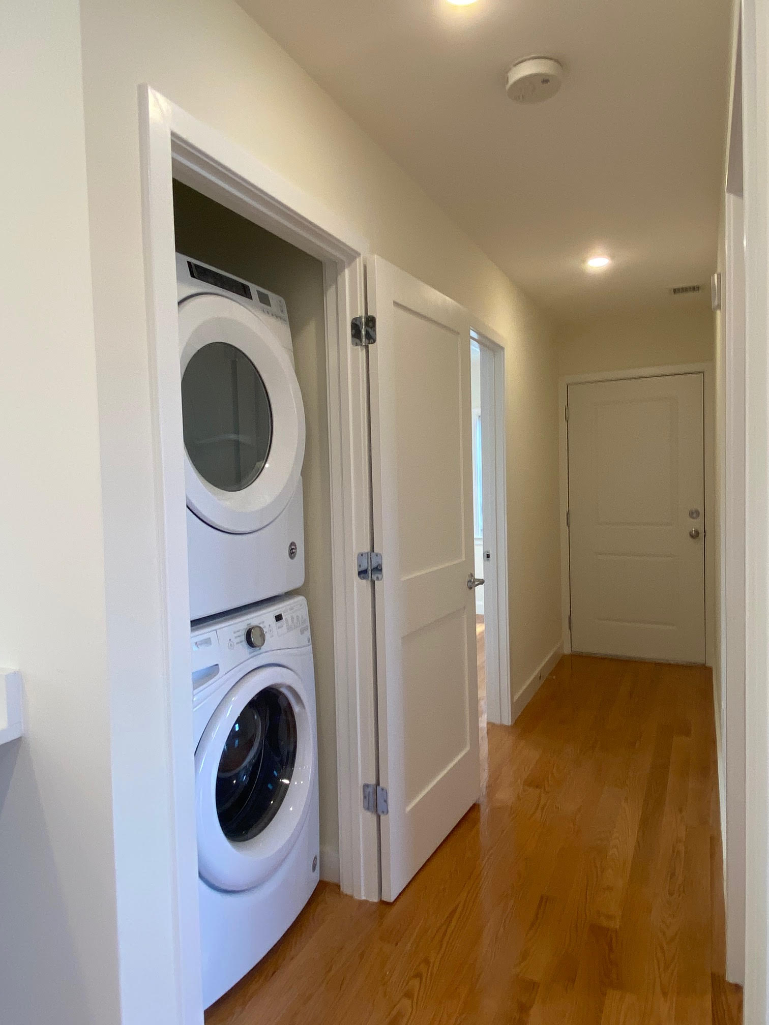 3 bed, 1 bath apartment for rent at 17 Kelley Ct Unit 3, Brighton — photo 16 of 23