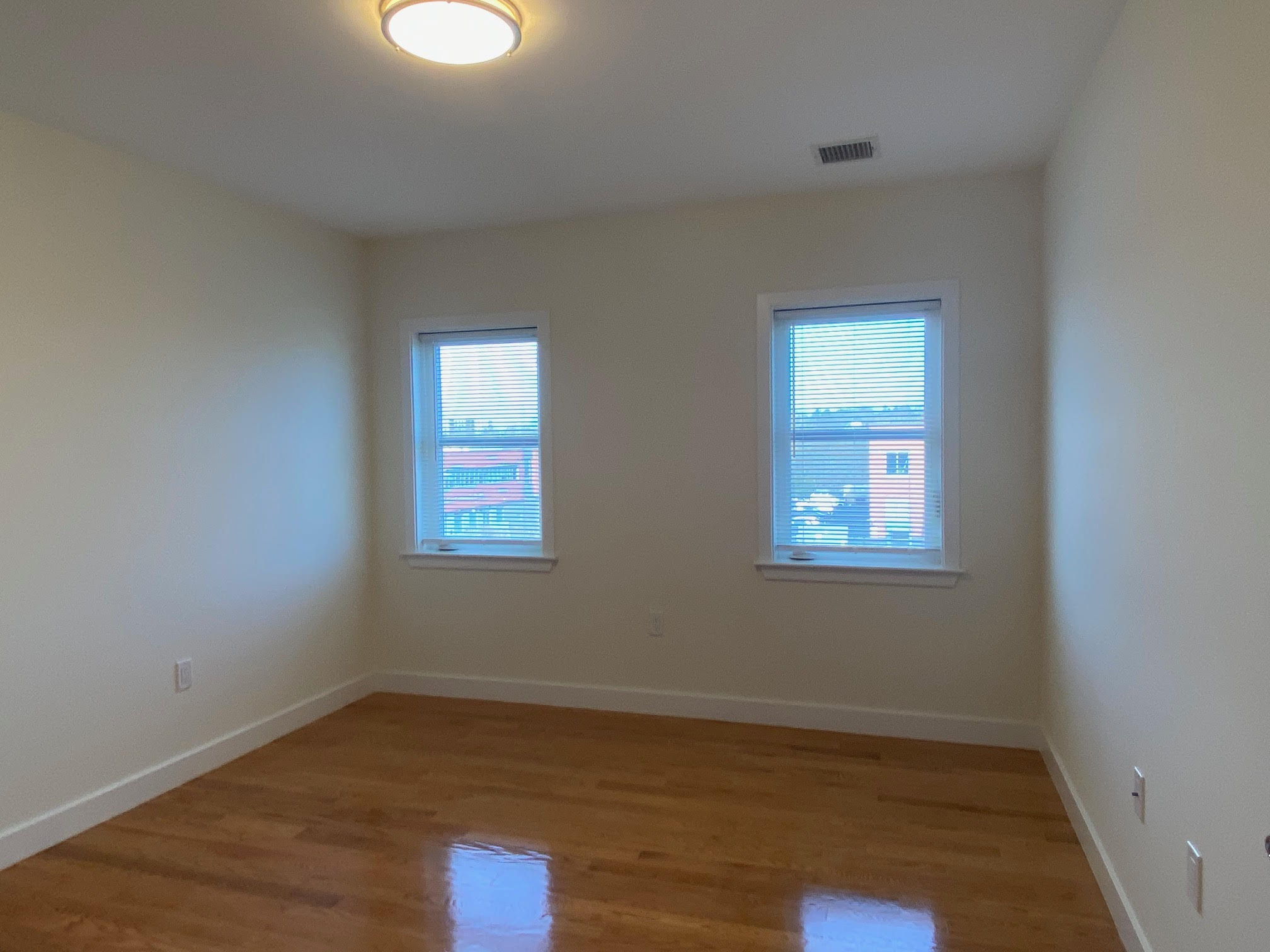 3 bed, 1 bath apartment for rent at 17 Kelley Ct Unit 3, Brighton — photo 17 of 23