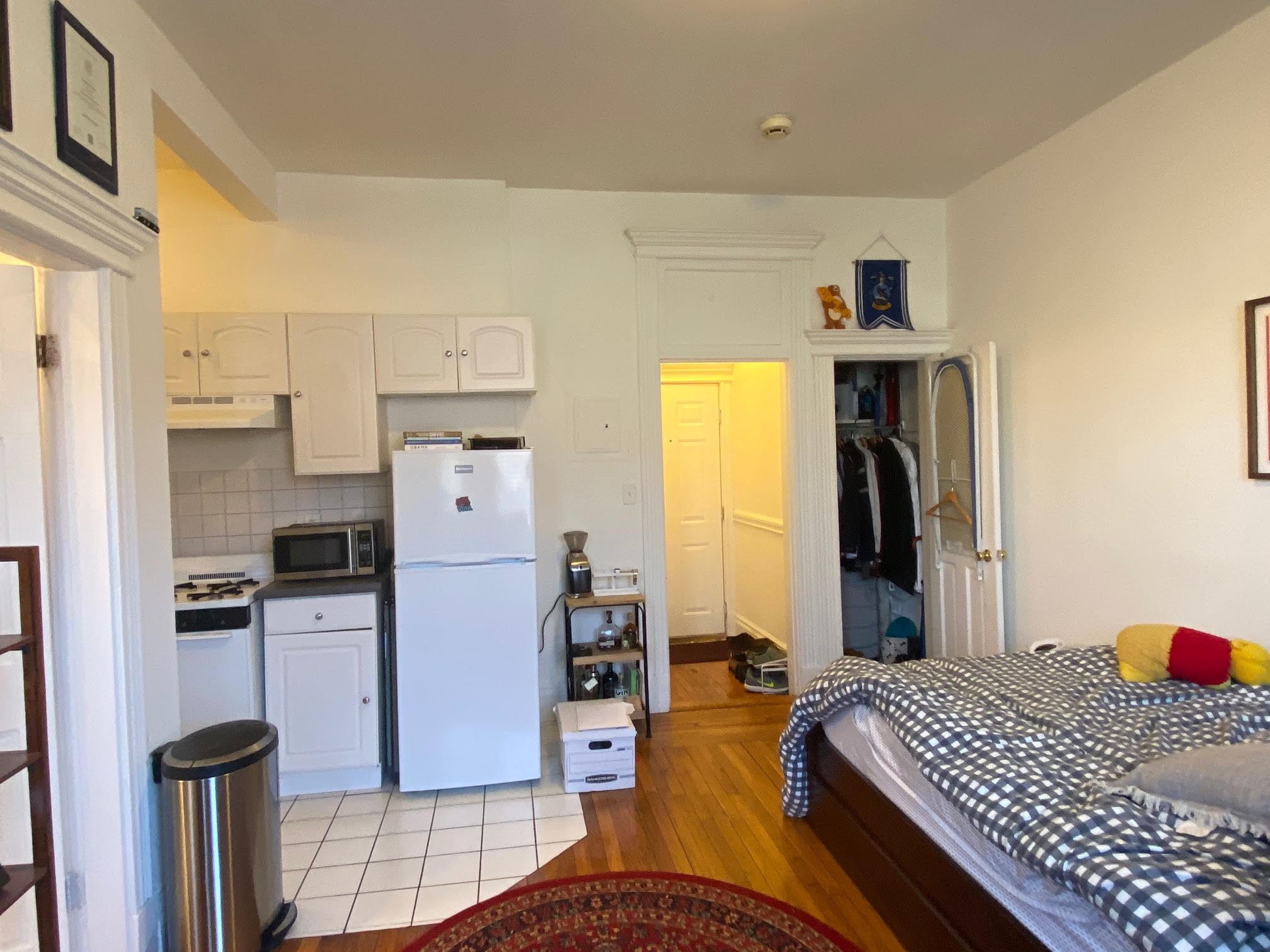 Studio bed, 1 bath apartment for rent at 1298 Commonwealth Ave Unit 3, Allston — photo 3 of 13