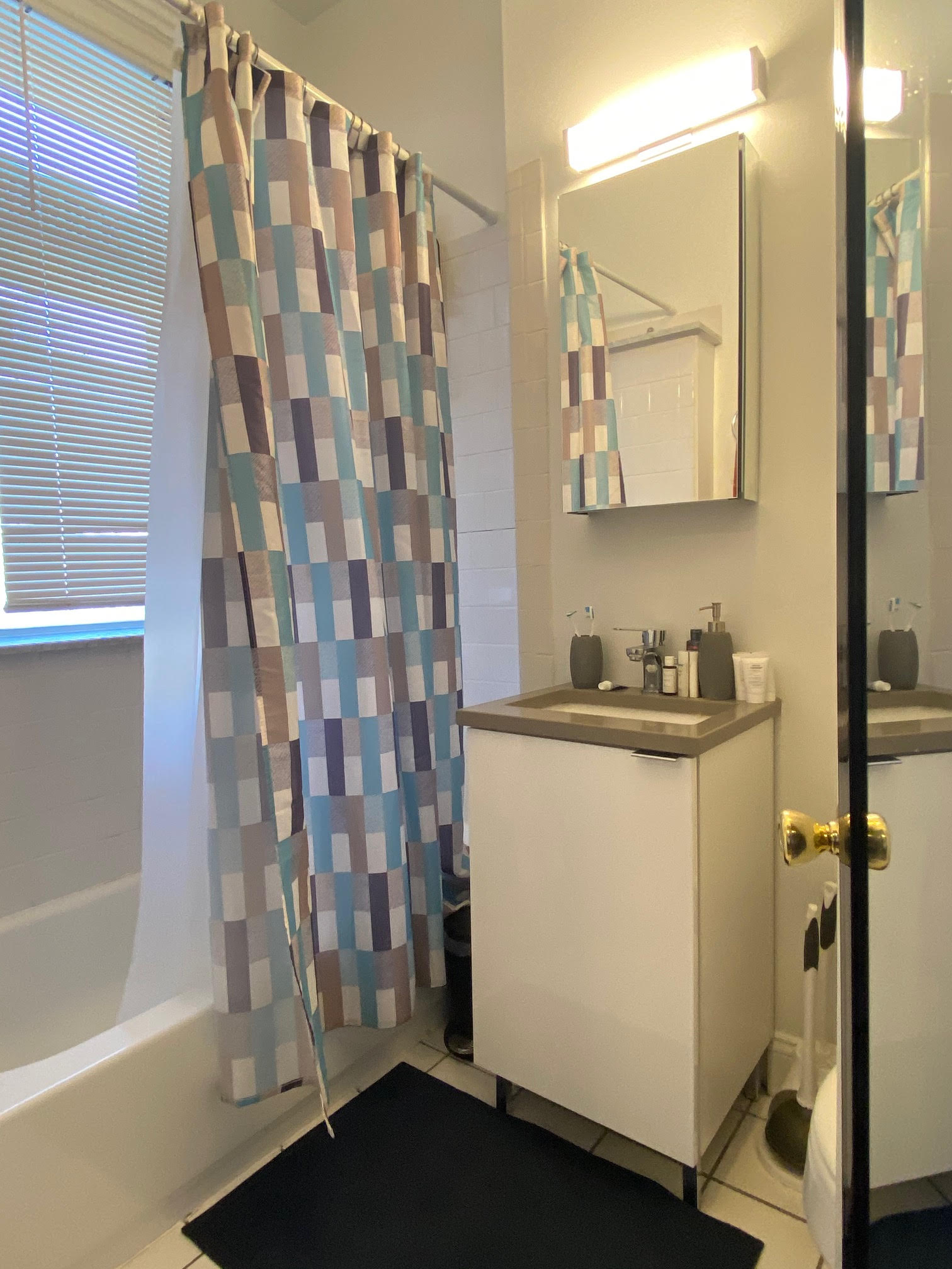 Studio bed, 1 bath apartment for rent at 1298 Commonwealth Ave Unit 3, Allston — photo 7 of 13