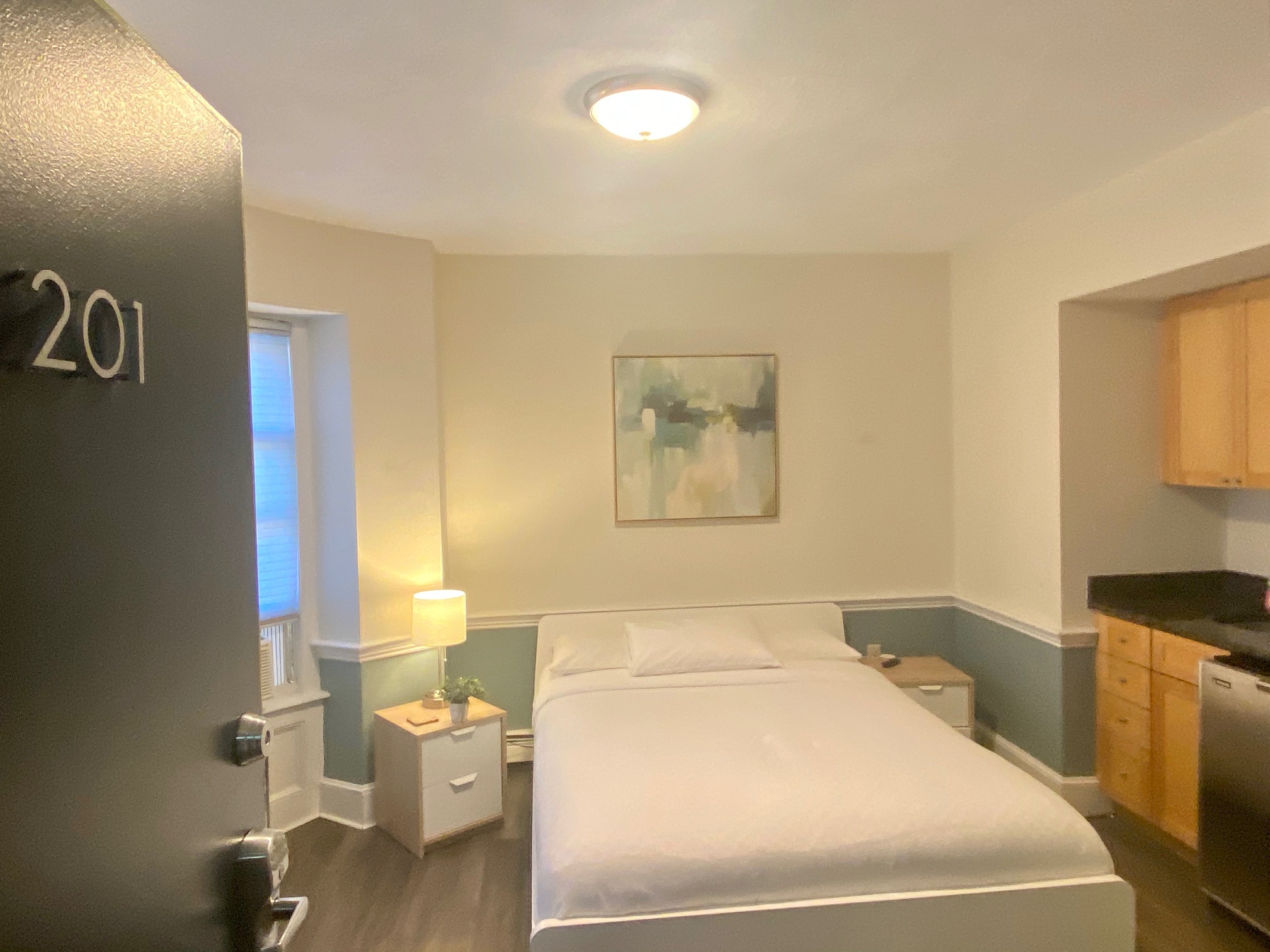 44 Concord Sq, South End