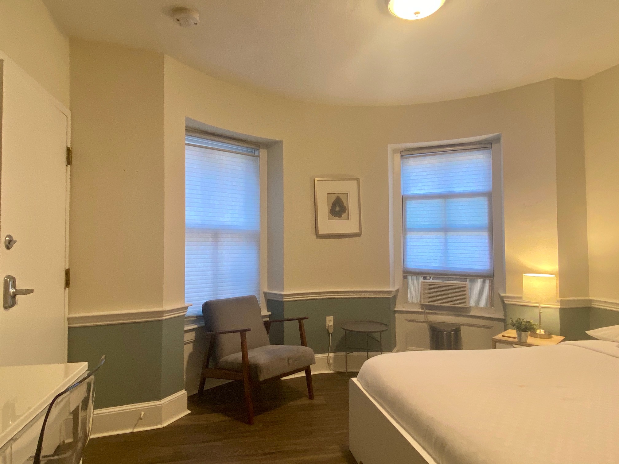 44 Concord Sq, South End