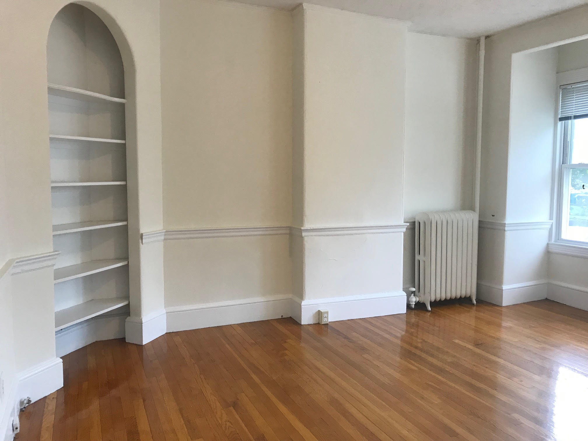 1 bed, 1 bath apartment for rent at 3 Walnut Ter Unit 1, Newton — photo 4 of 26