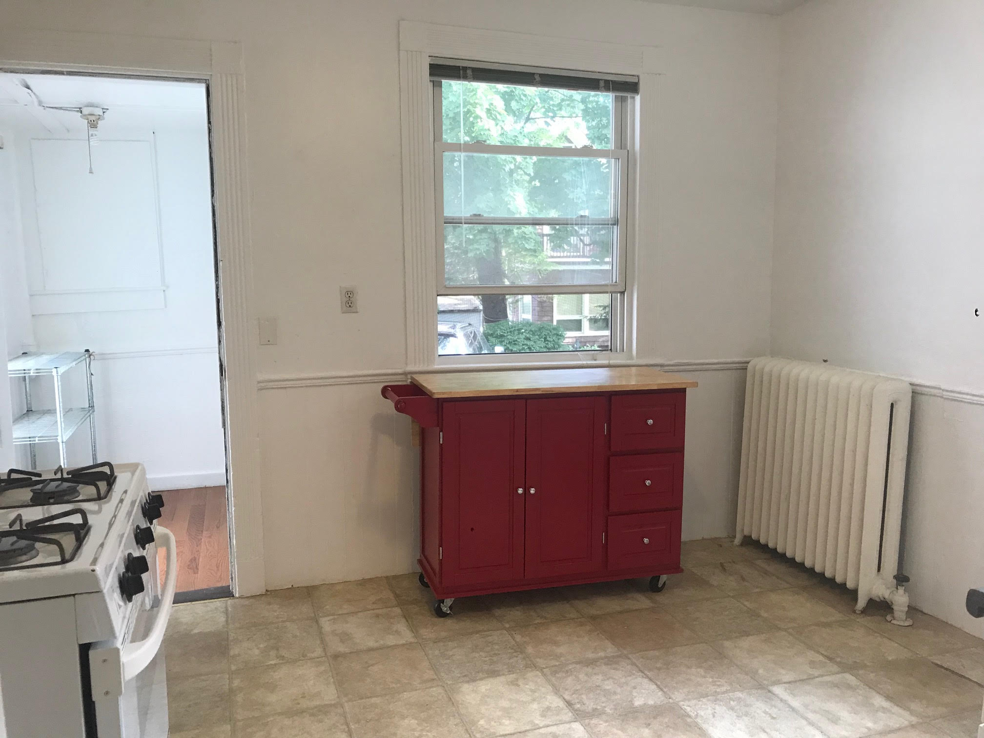 1 bed, 1 bath apartment for rent at 3 Walnut Ter Unit 1, Newton — photo 19 of 26