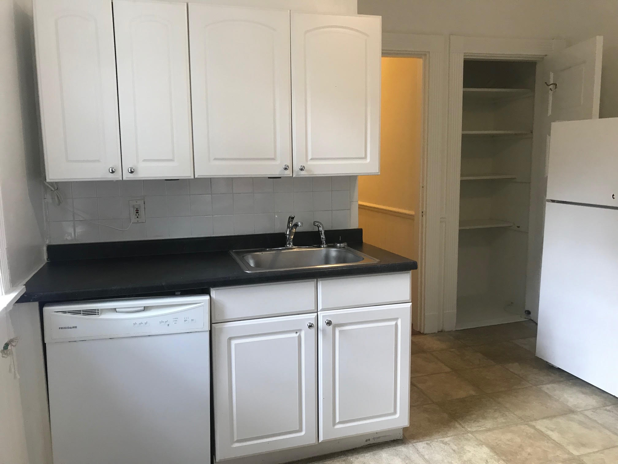 1 bed, 1 bath apartment for rent at 3 Walnut Ter Unit 1, Newton — photo 22 of 26
