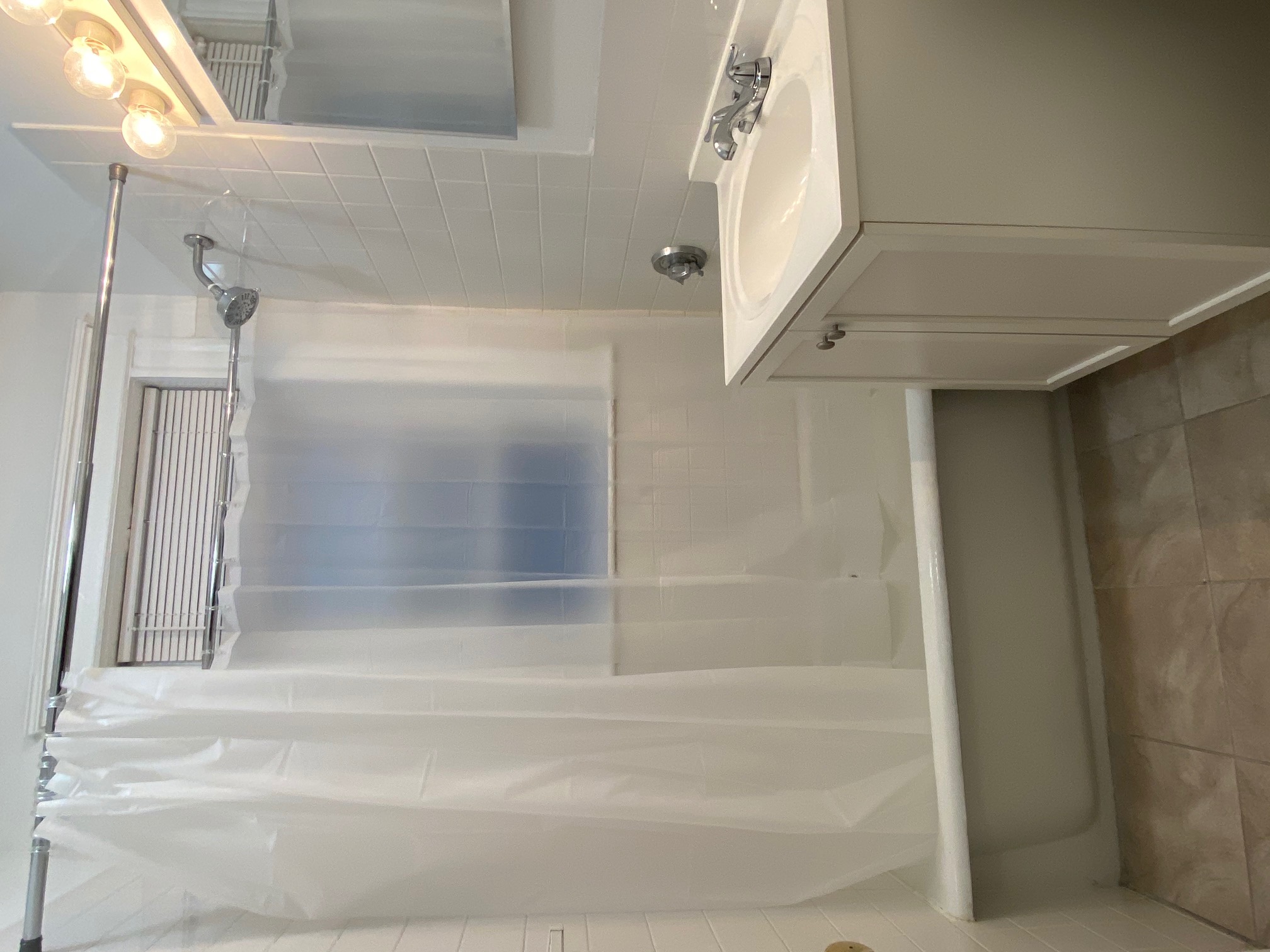 Studio bed, 1 bath apartment for rent at 6 Orkney Rd Unit 5, Brighton — photo 5 of 15