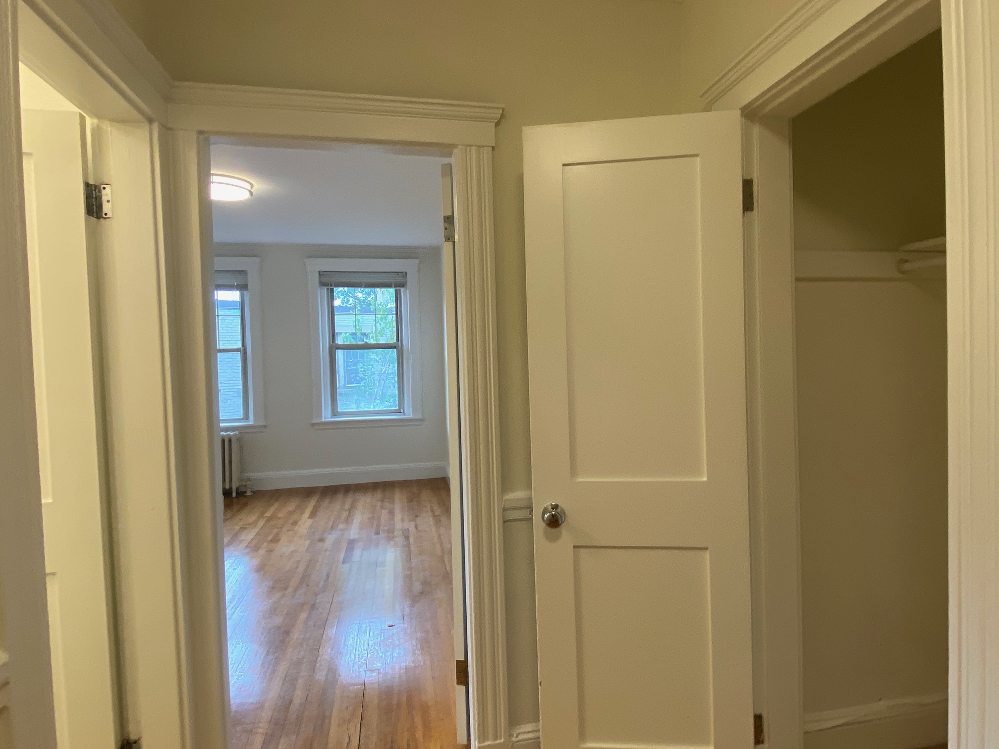 1848 Commonwealth Ave, Brighton