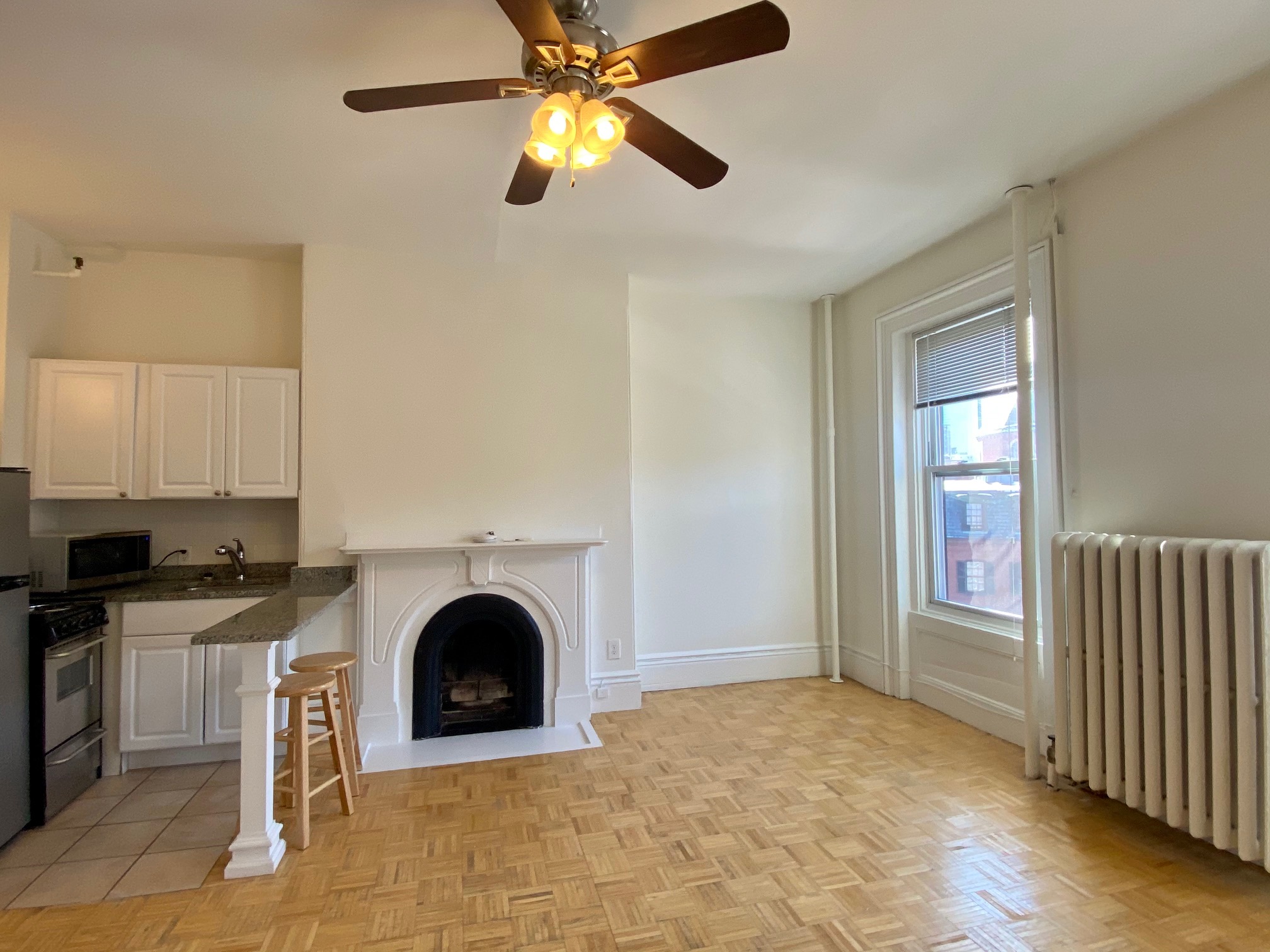 90 Charles St, Beacon Hill