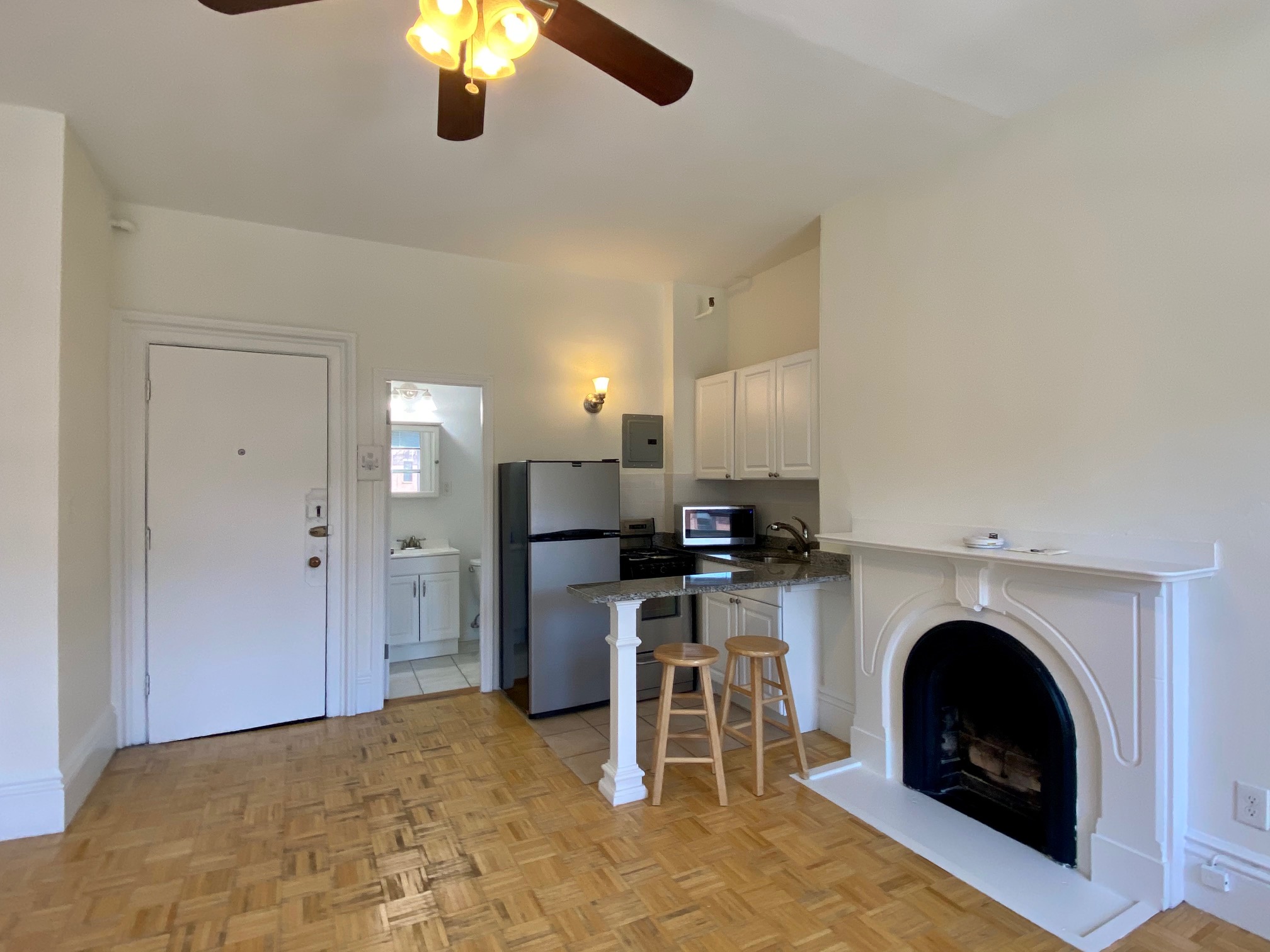 90 Charles St, Beacon Hill