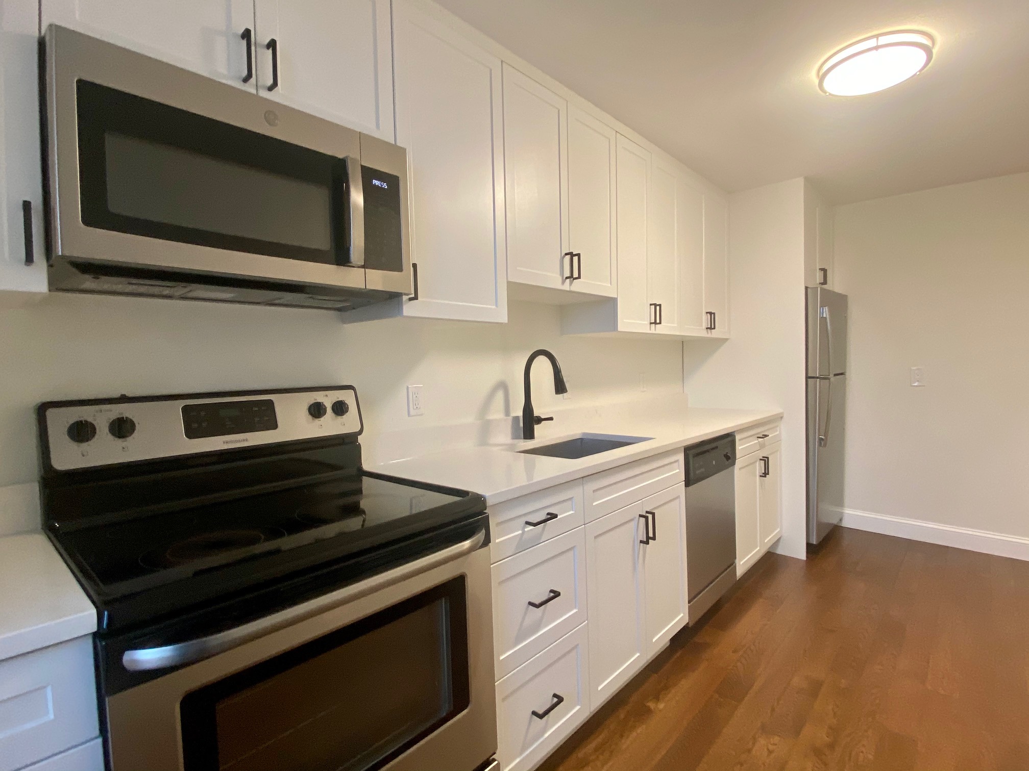 525 Massachusetts Ave, Roxbury