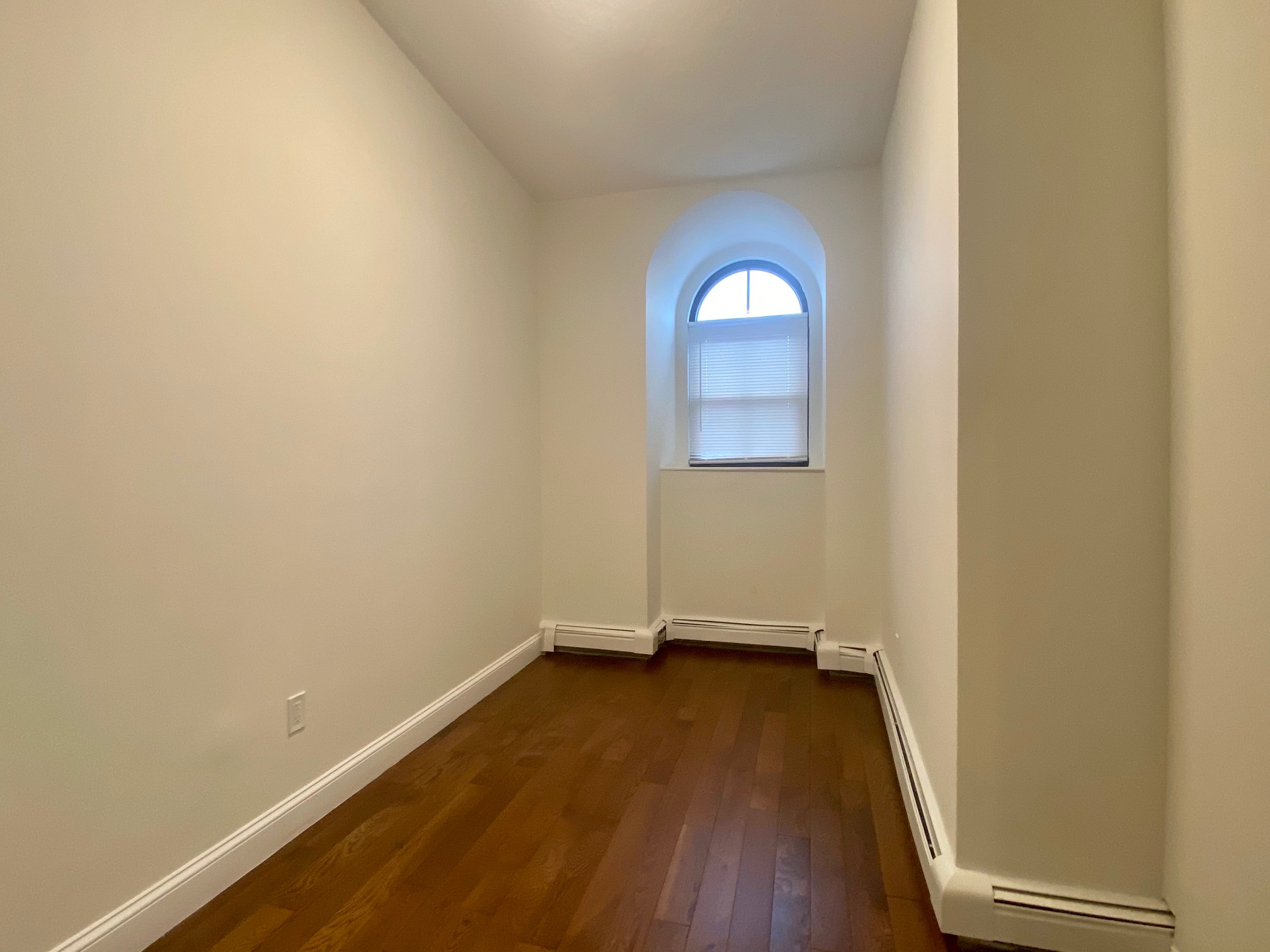 525 Massachusetts Ave, Roxbury