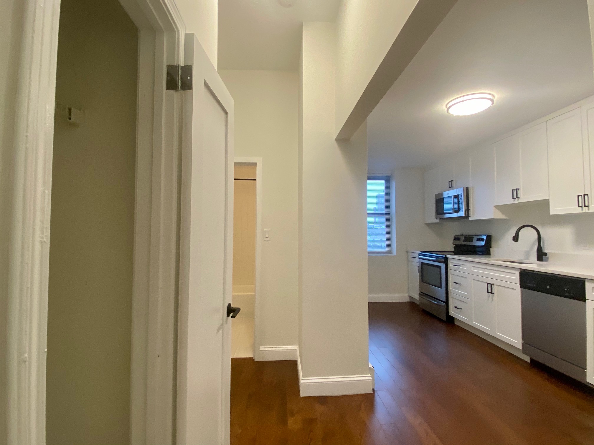 525 Massachusetts Ave, Roxbury