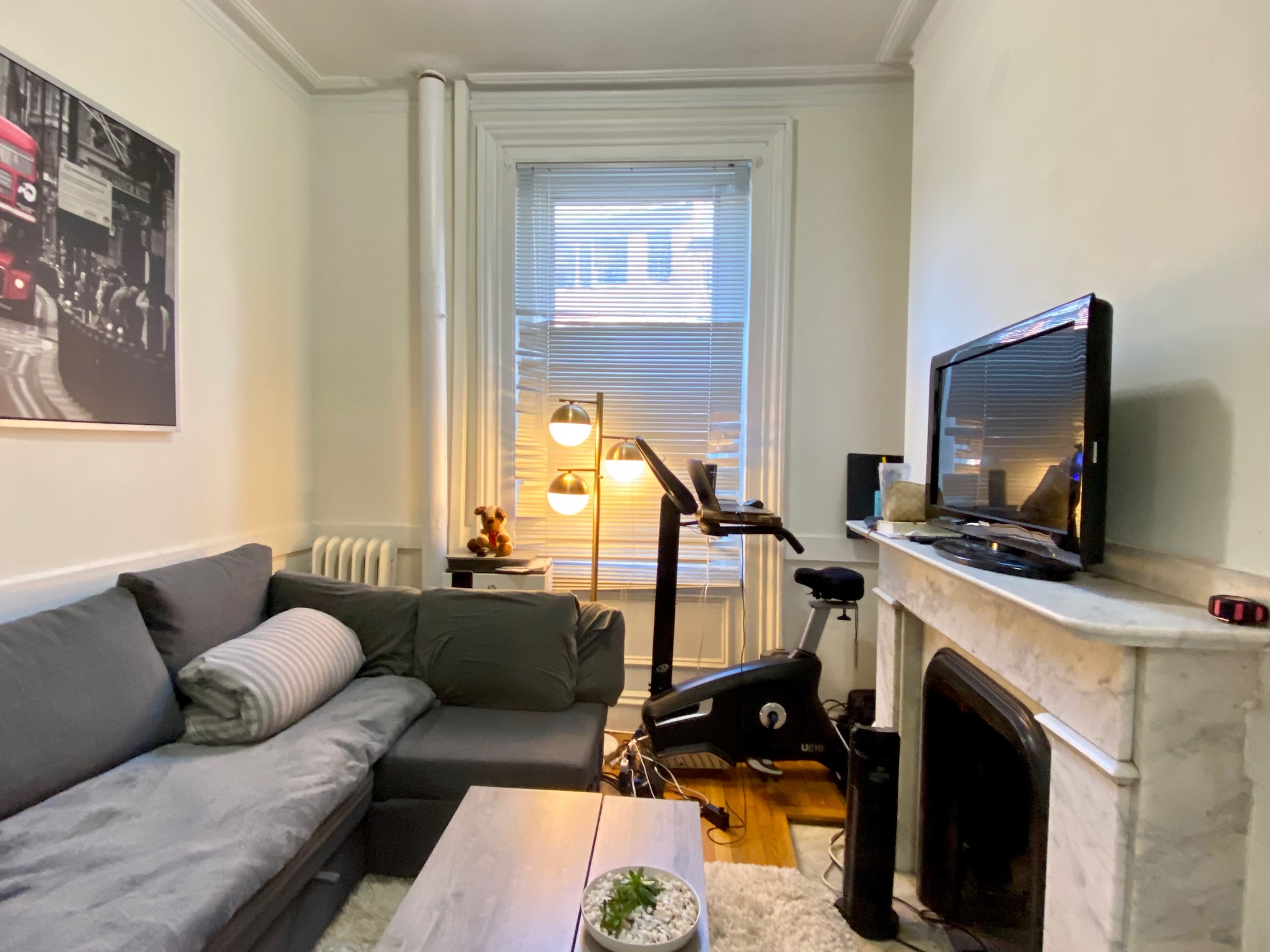 Studio bed, 1 bath apartment for rent at 92 Charles St Unit 11, Beacon Hill — photo 4 of 10