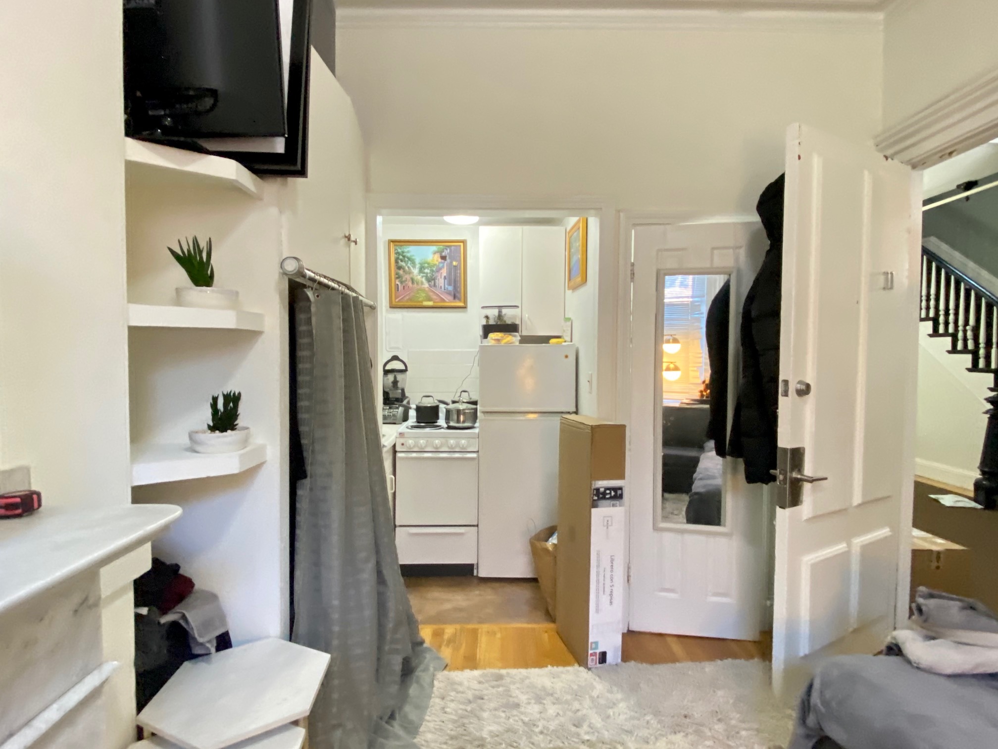 Studio bed, 1 bath apartment for rent at 92 Charles St Unit 11, Beacon Hill — photo 5 of 10