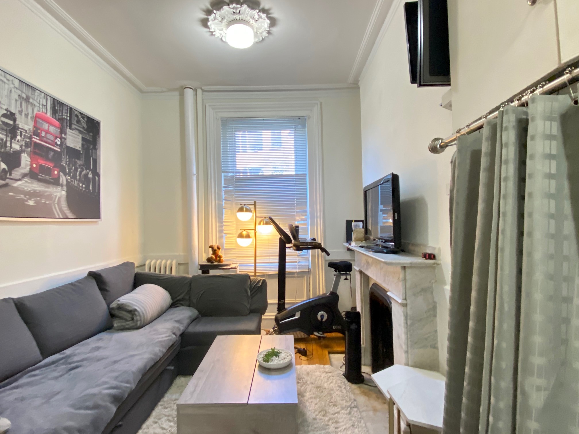 Studio bed, 1 bath apartment for rent at 92 Charles St Unit 11, Beacon Hill — photo 8 of 10