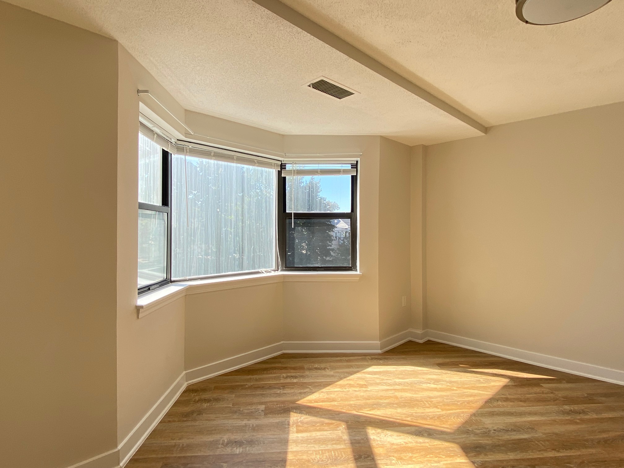 1 bed, 1 bath apartment for rent at 25 Webster Ave Unit 105, Union Square — photo 16 of 29