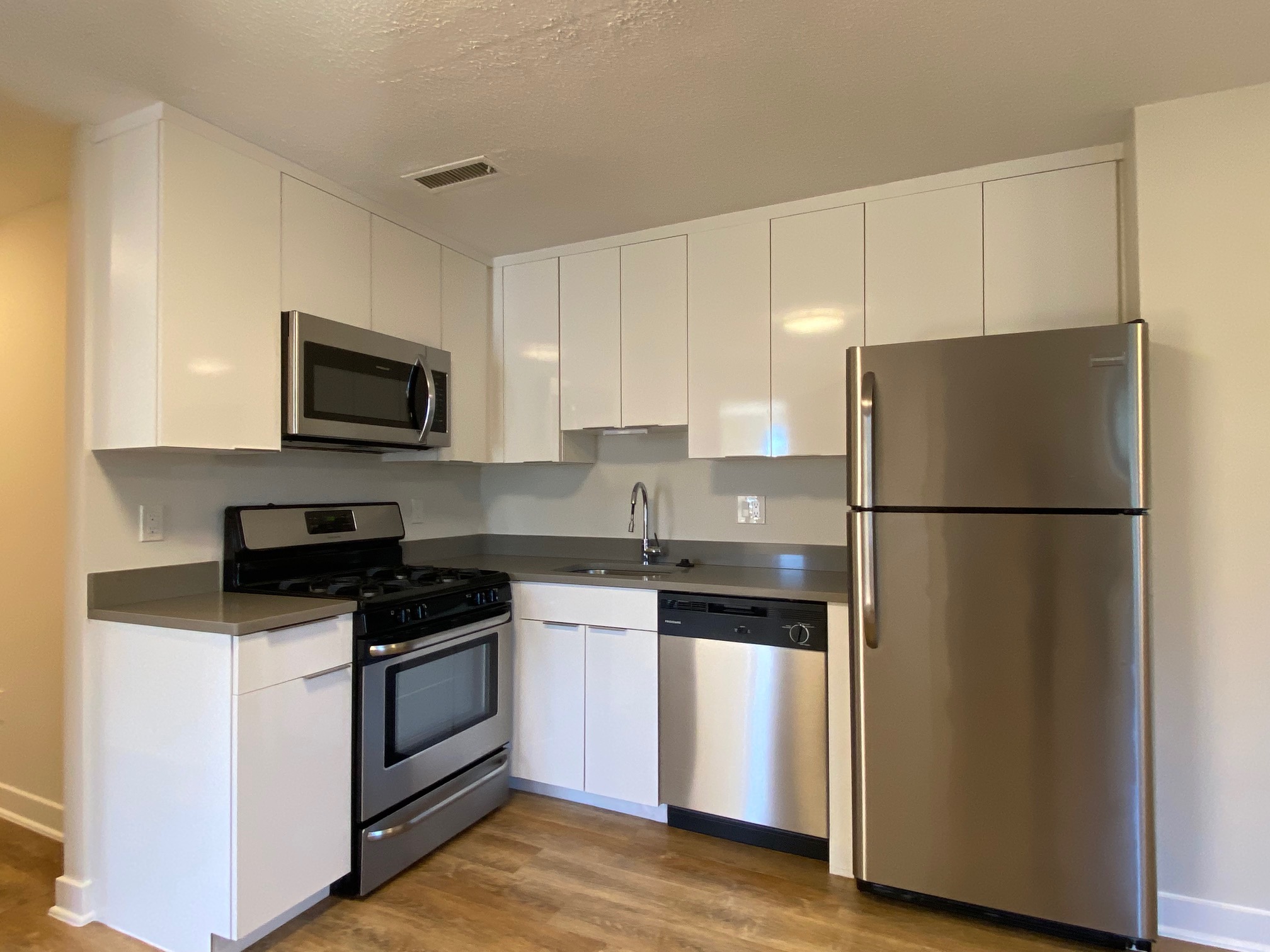 1 bed, 1 bath apartment for rent at 25 Webster Ave Unit 105, Union Square — photo 13 of 29