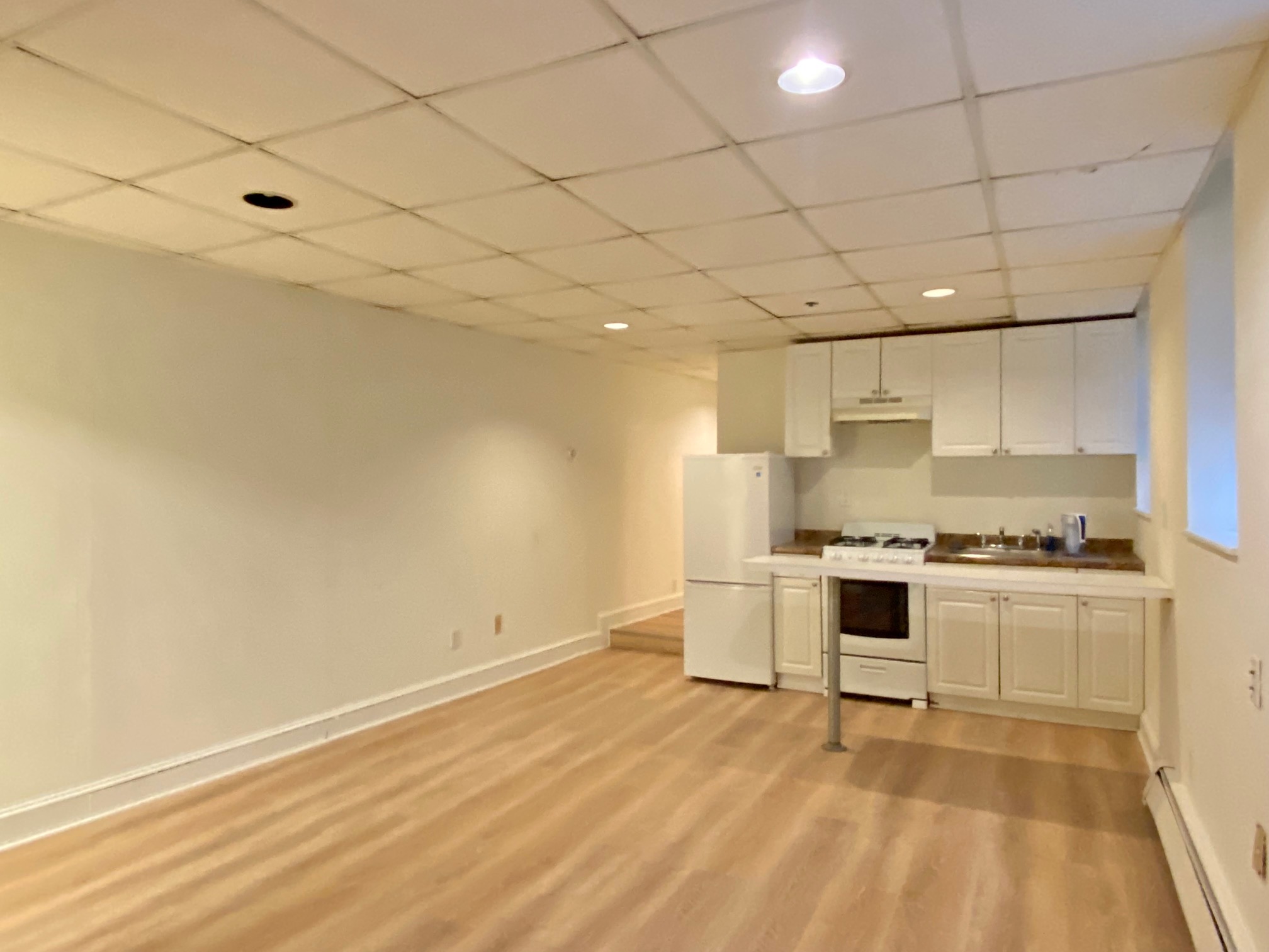 1 bed, 1 bath apartment for rent at 42 Strathmore Rd Unit C, Brighton — photo 3 of 24