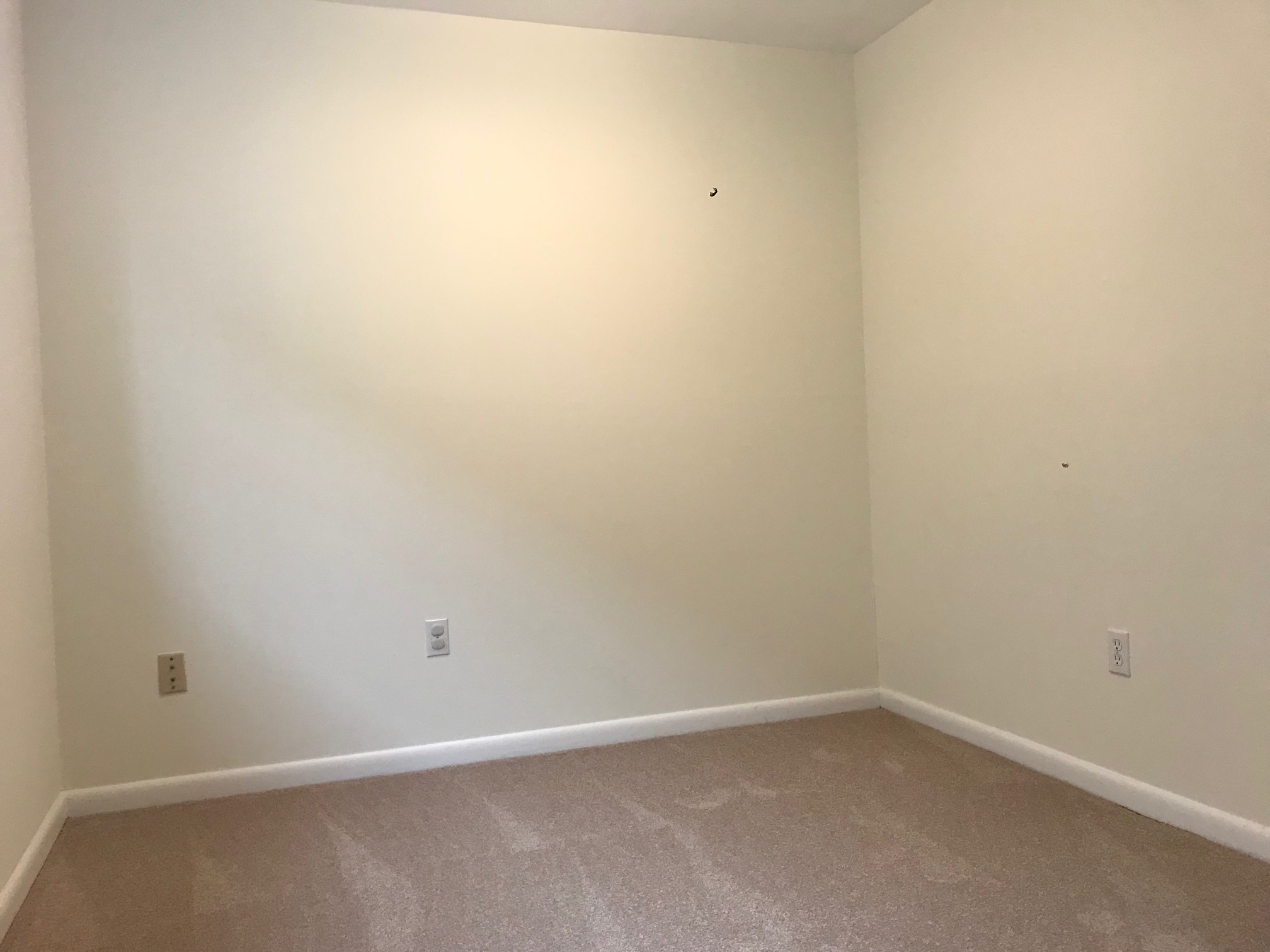 2 bed, 1 bath apartment for rent at 11 Embassy Rd Unit 29, Brighton — photo 8 of 10