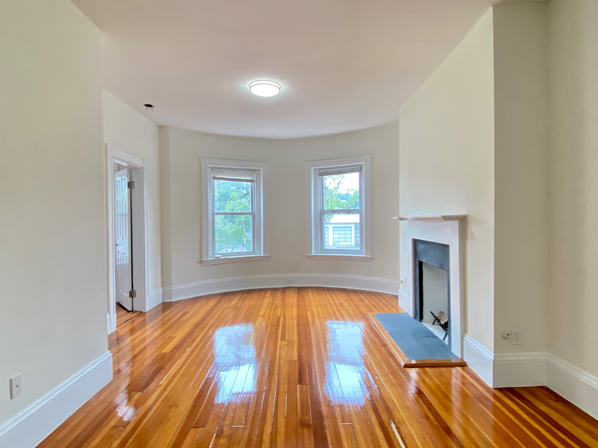 87 Brighton Ave, Allston