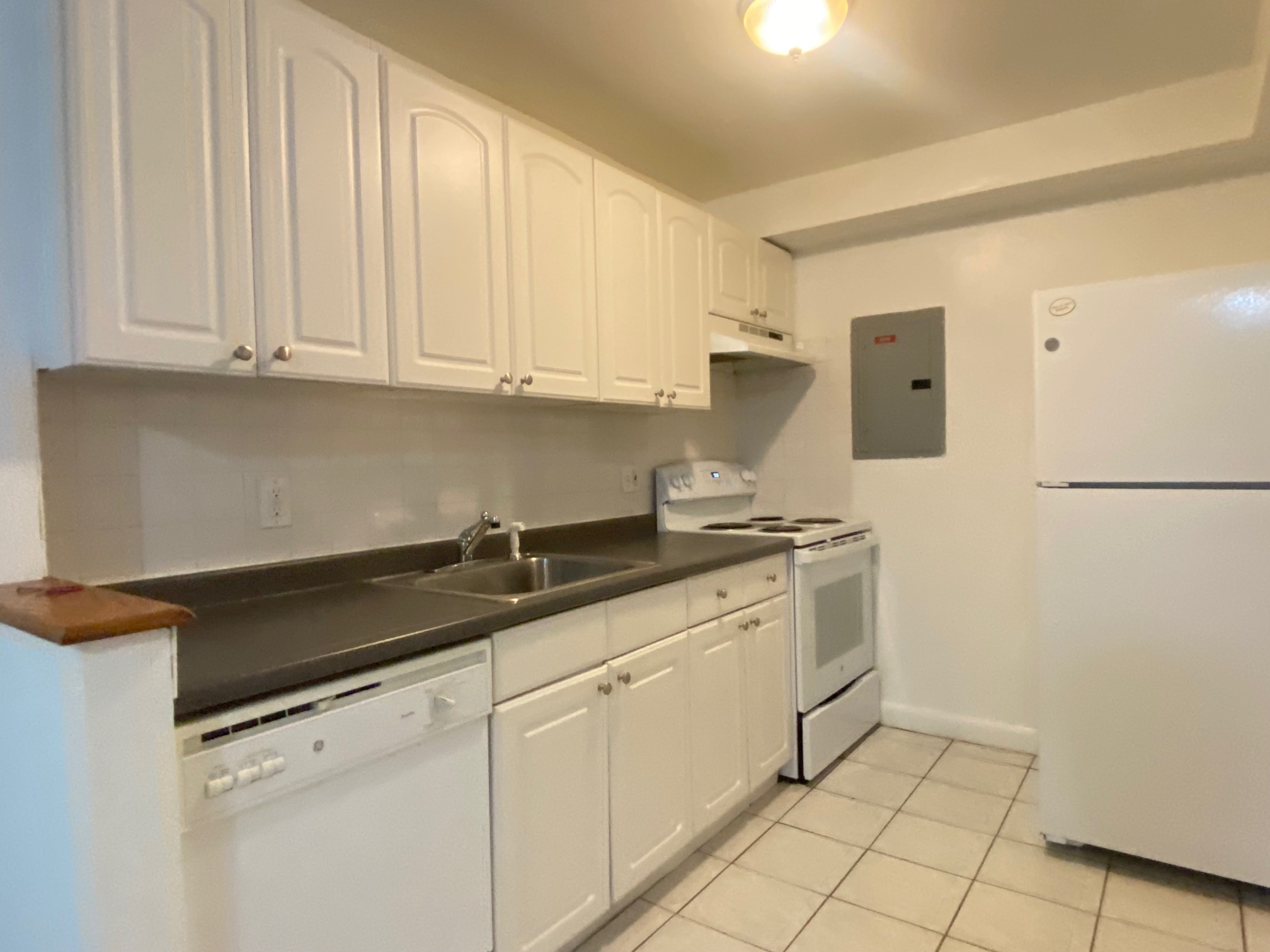 8 Griggs St, Allston