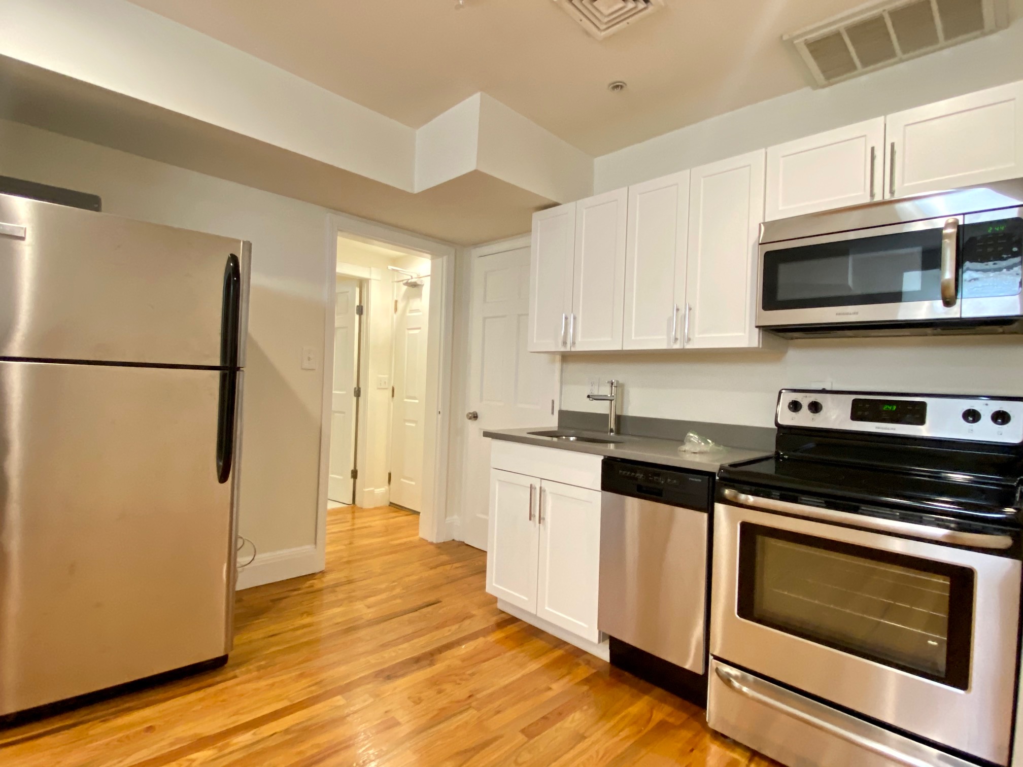 10 Brainerd Rd, Allston